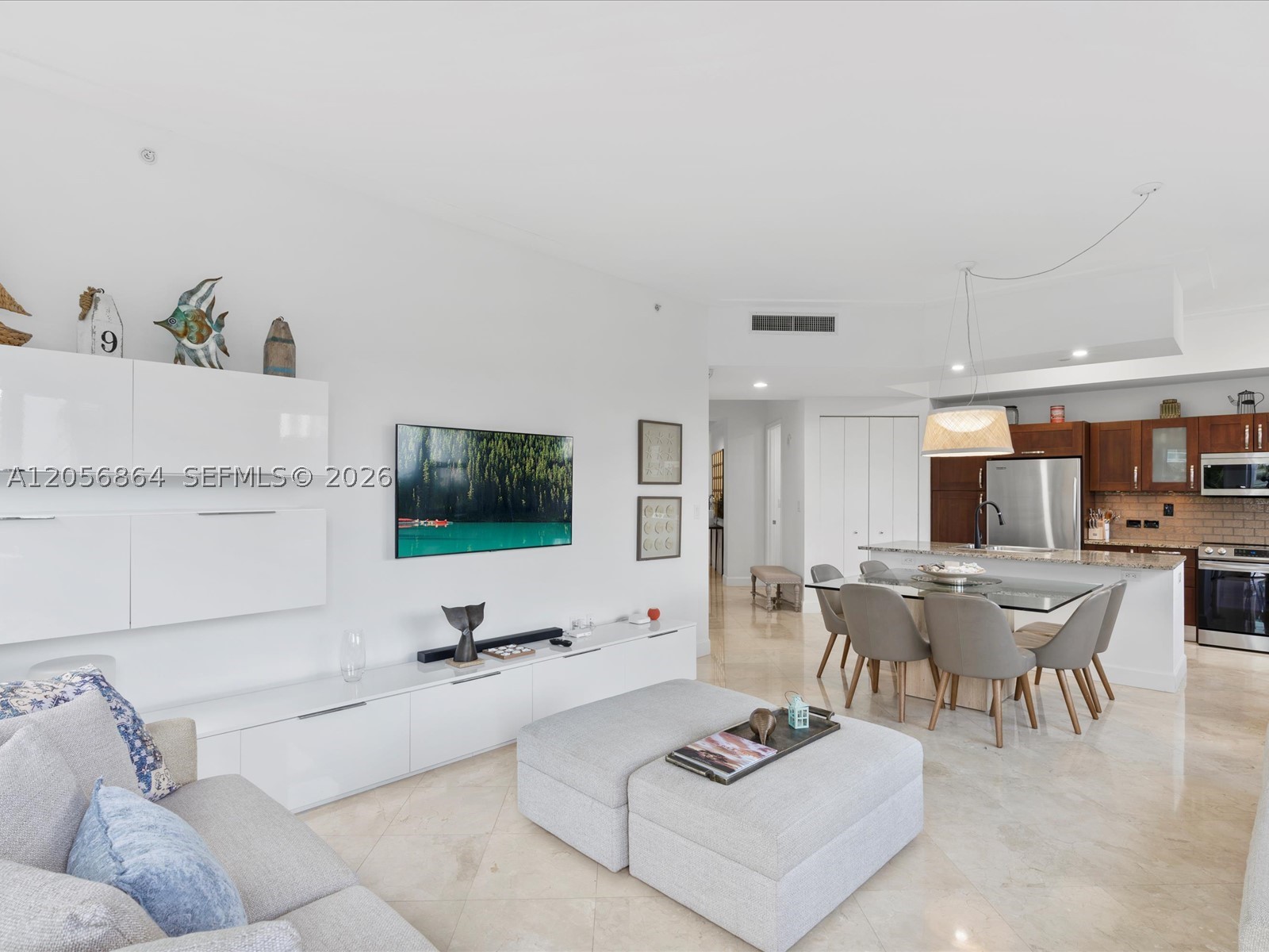 20000 E Country Club Dr #416, Aventura FL 33180