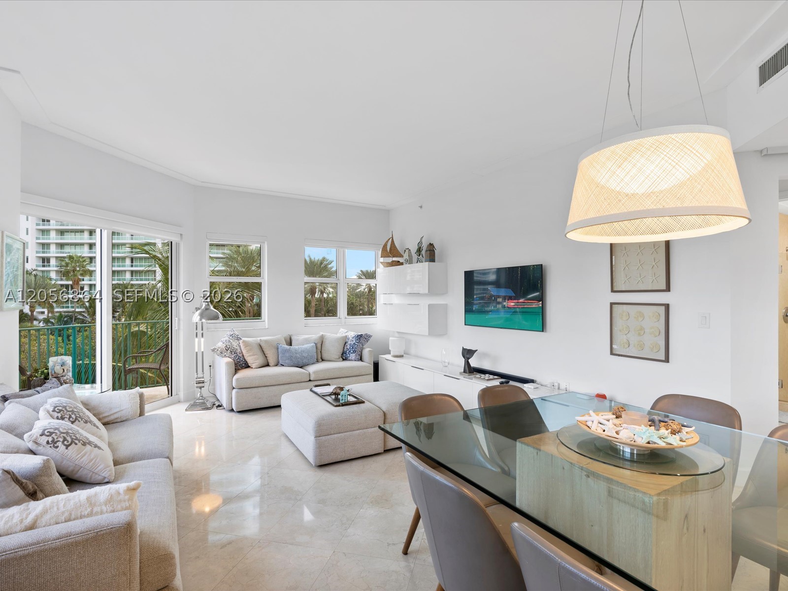 20000 E Country Club Dr #416, Aventura FL 33180