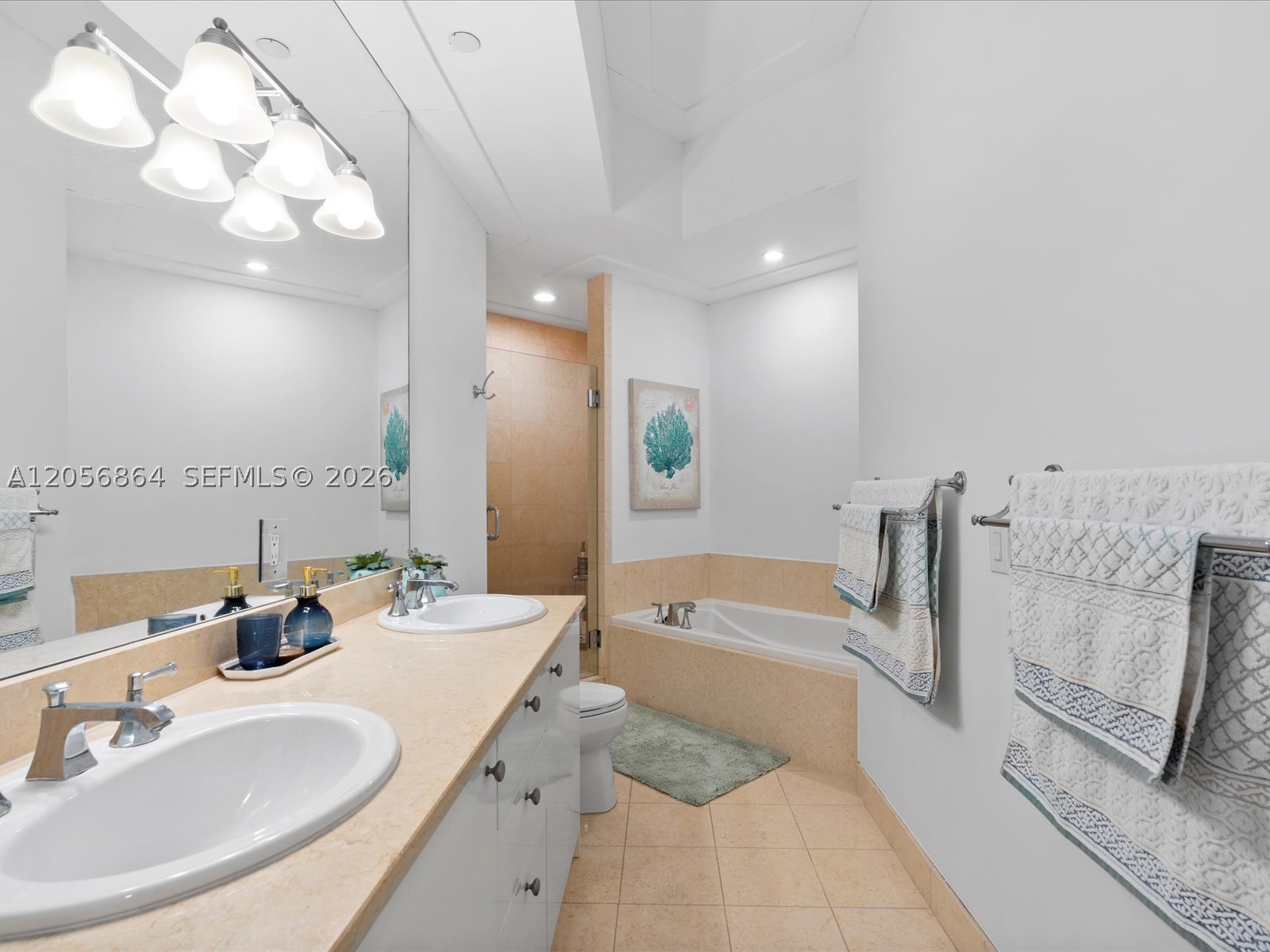 20000 E Country Club Dr #416, Aventura FL 33180