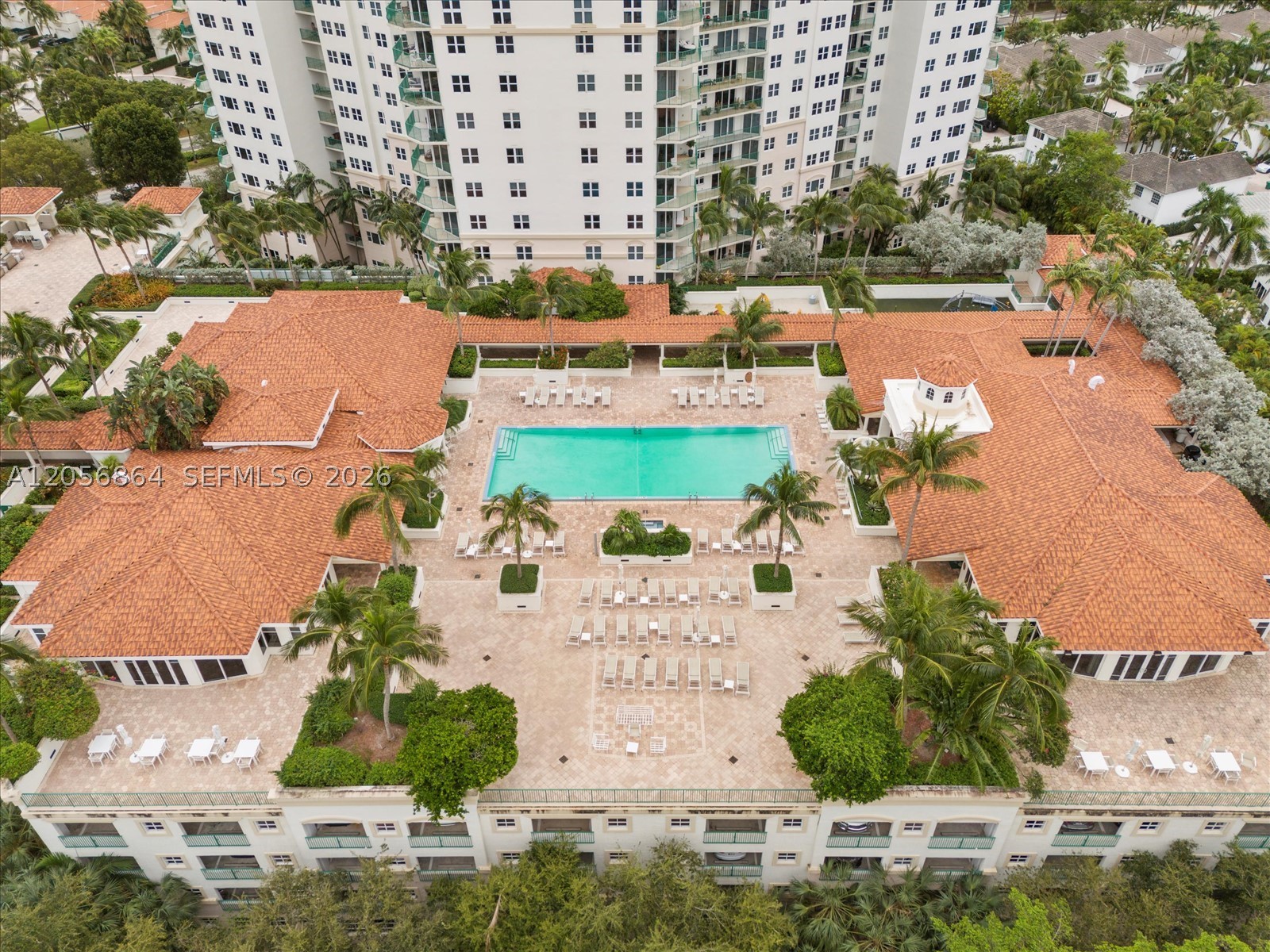 20000 E Country Club Dr #416, Aventura FL 33180