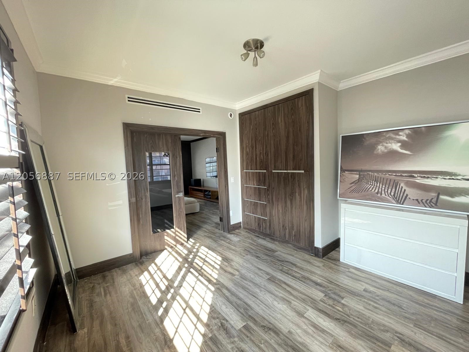 610 8th St #101, Miami Beach FL 33139