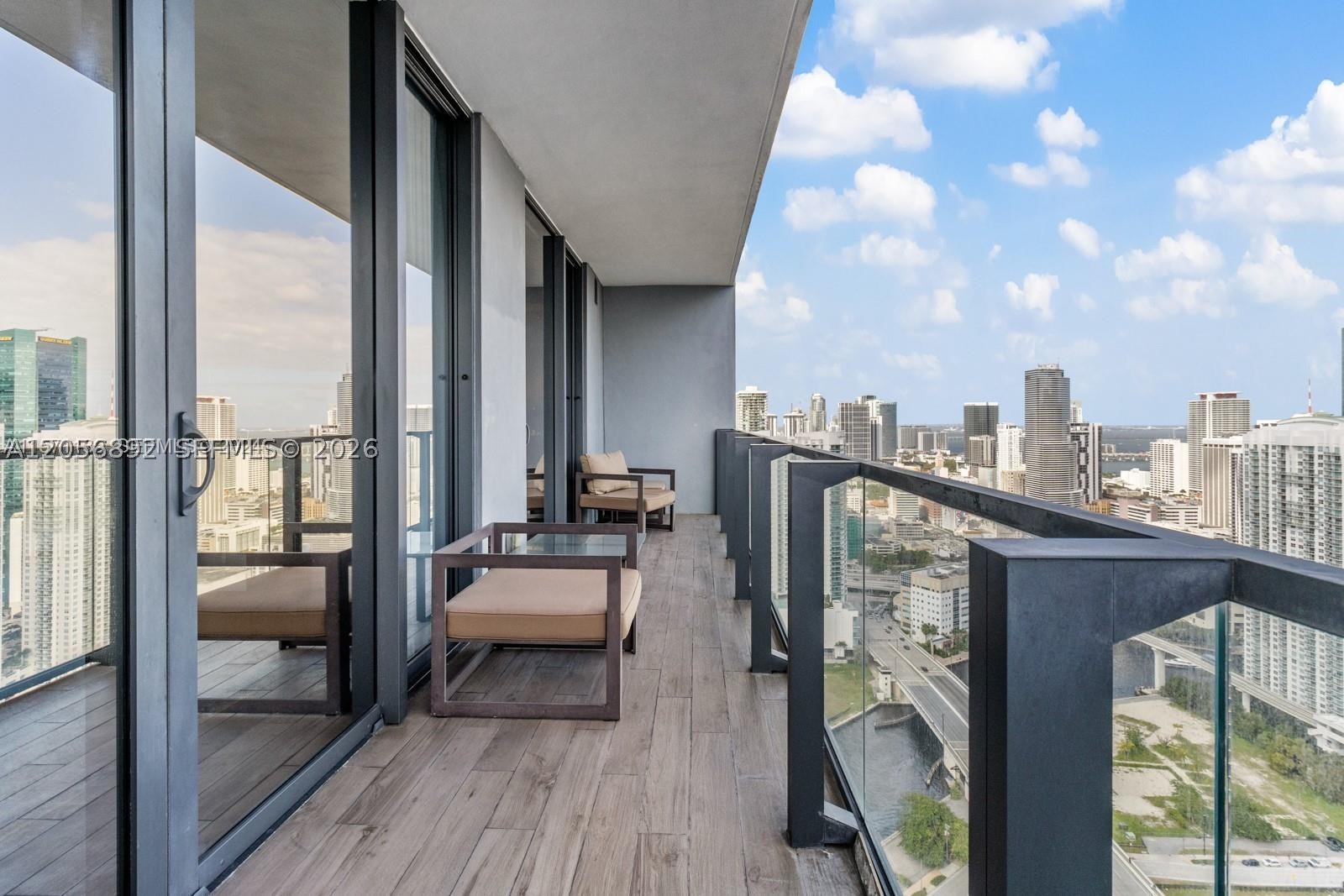 88 SW 7th St #3909, Miami FL 33130