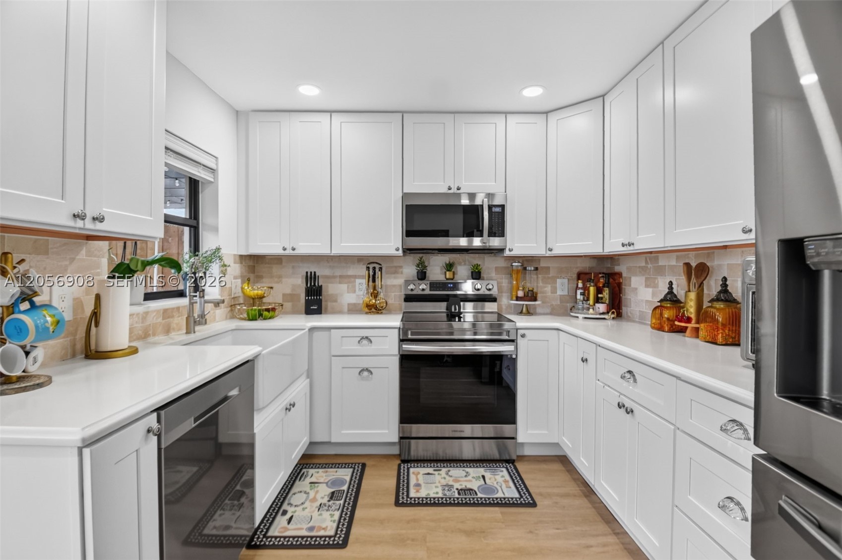 802 Landings Blvd, Green Acres FL 33413
