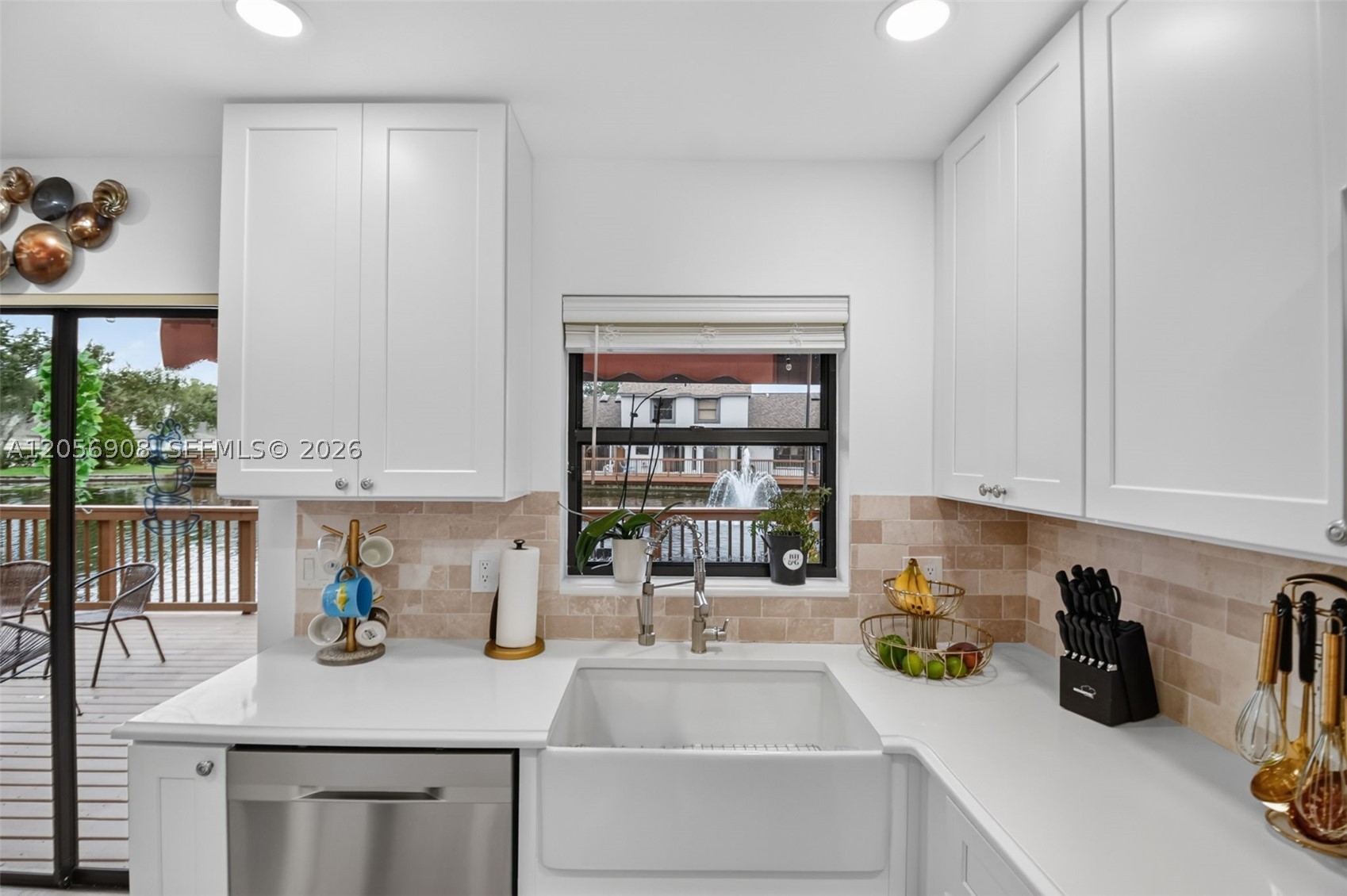 802 Landings Blvd, Green Acres FL 33413
