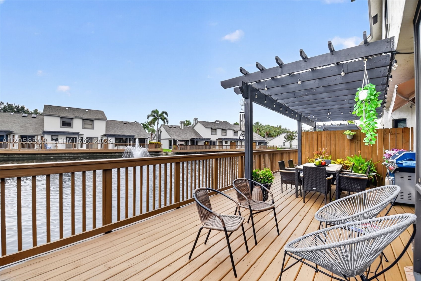 802 Landings Blvd, Green Acres FL 33413