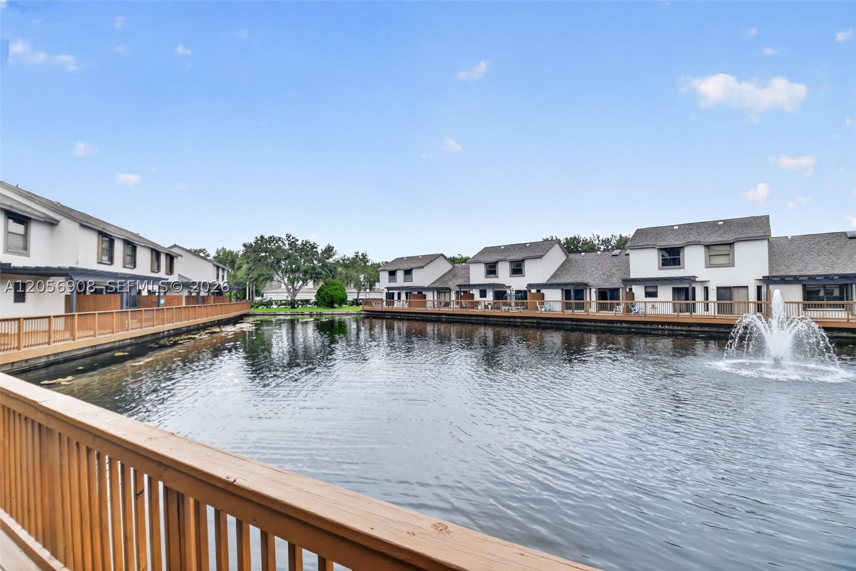 802 Landings Blvd, Green Acres FL 33413