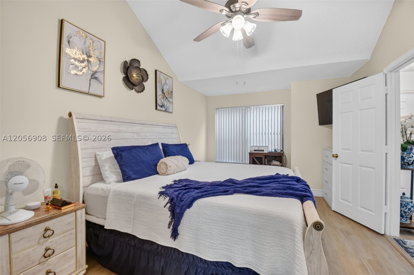 802 Landings Blvd, Green Acres FL 33413
