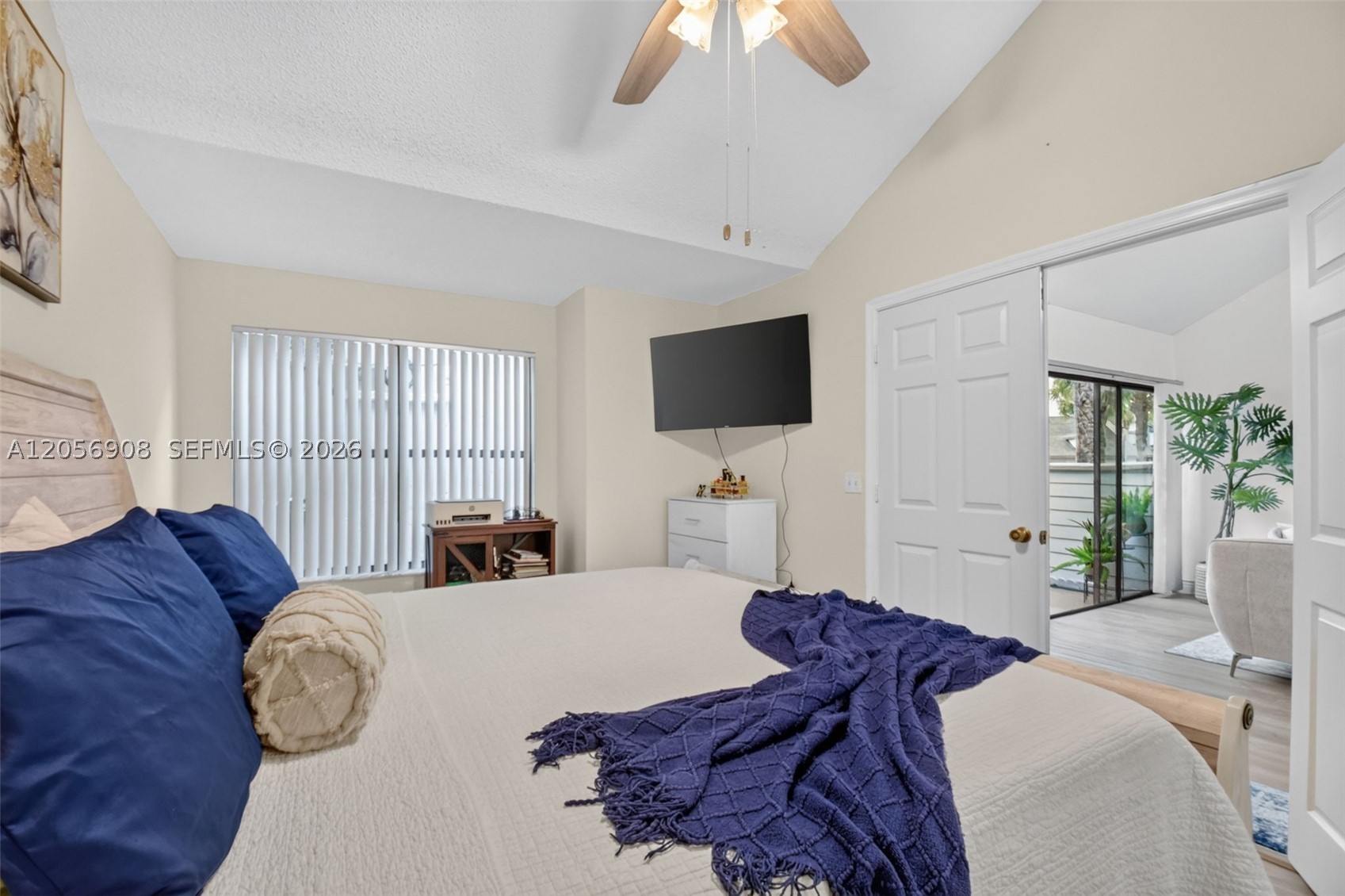 802 Landings Blvd, Green Acres FL 33413