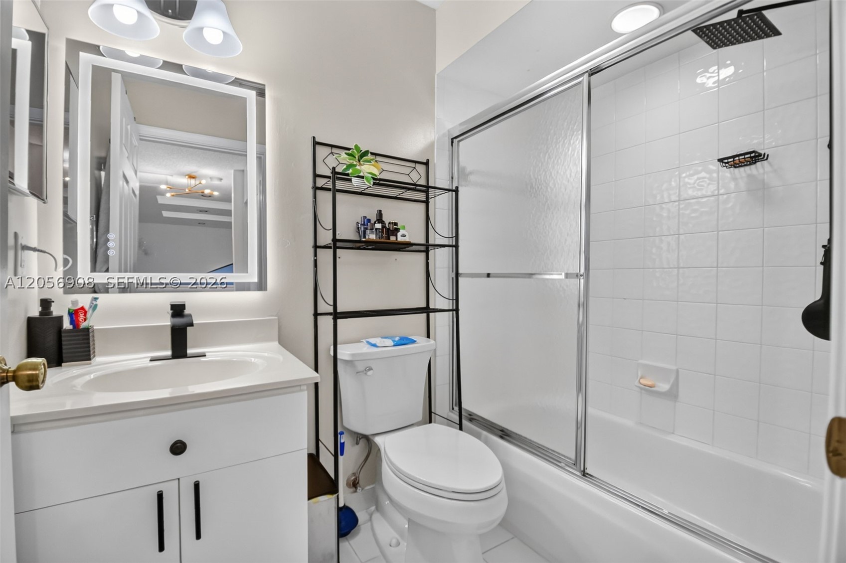 802 Landings Blvd, Green Acres FL 33413