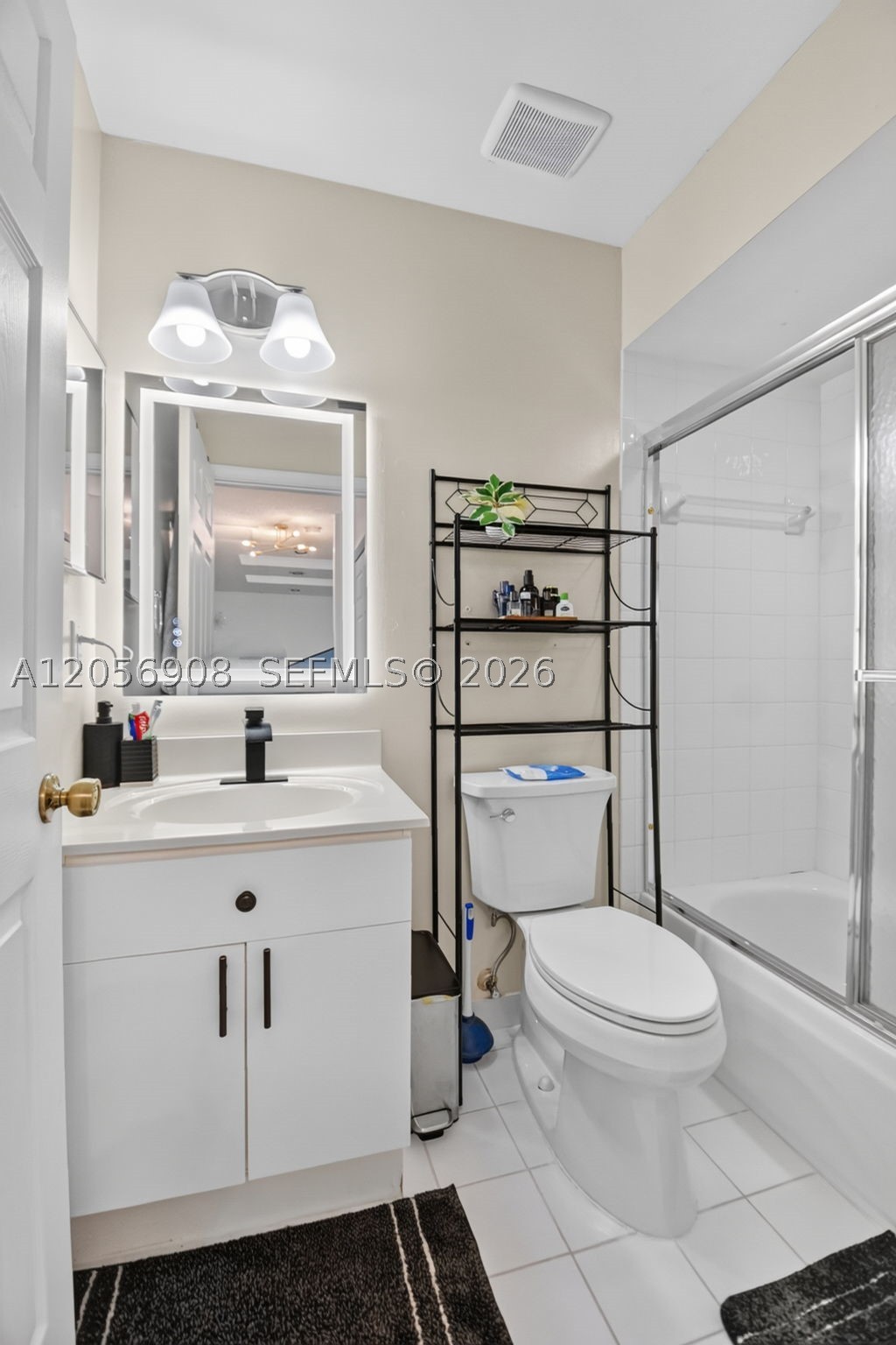 802 Landings Blvd, Green Acres FL 33413
