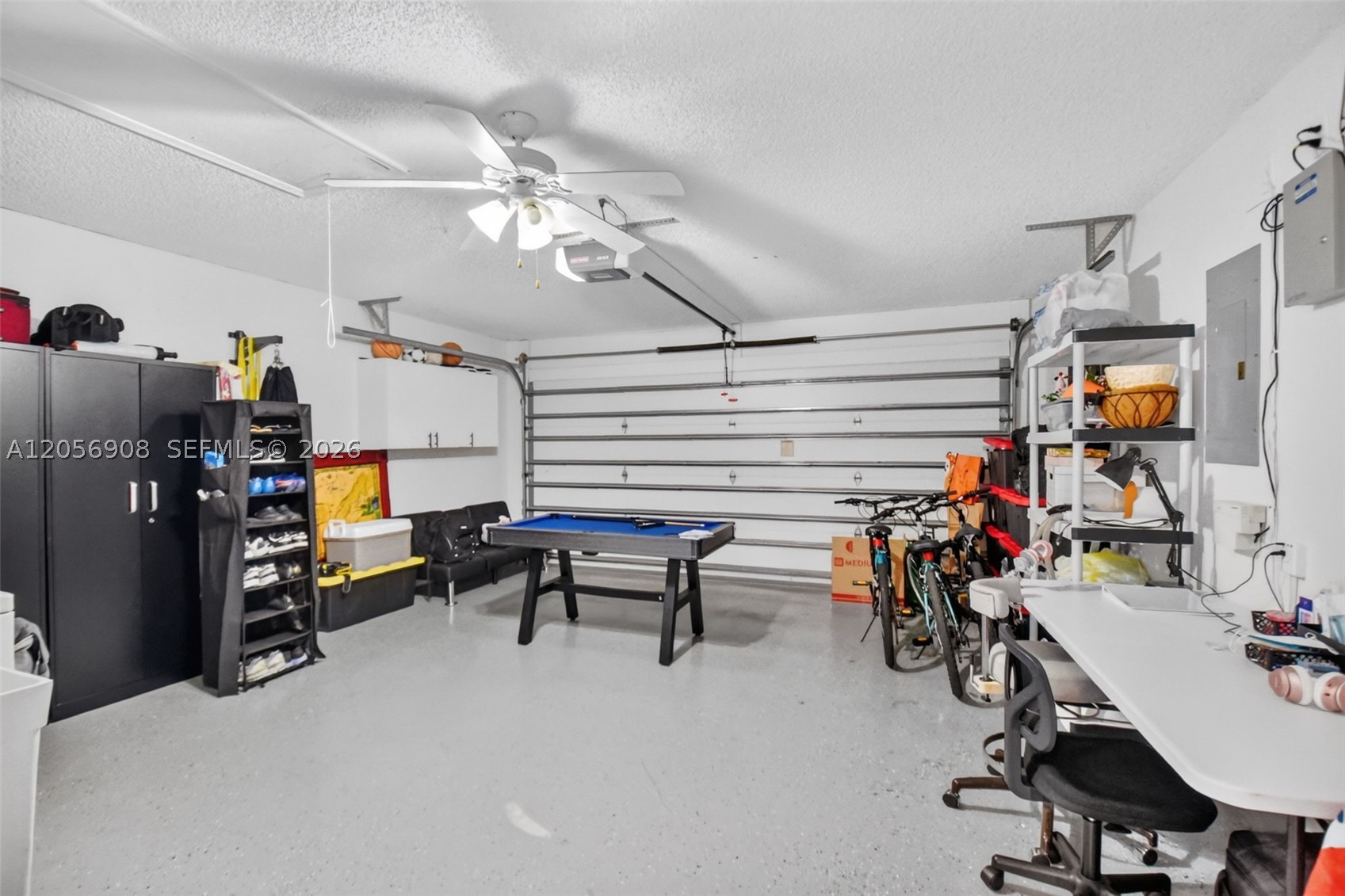802 Landings Blvd, Green Acres FL 33413