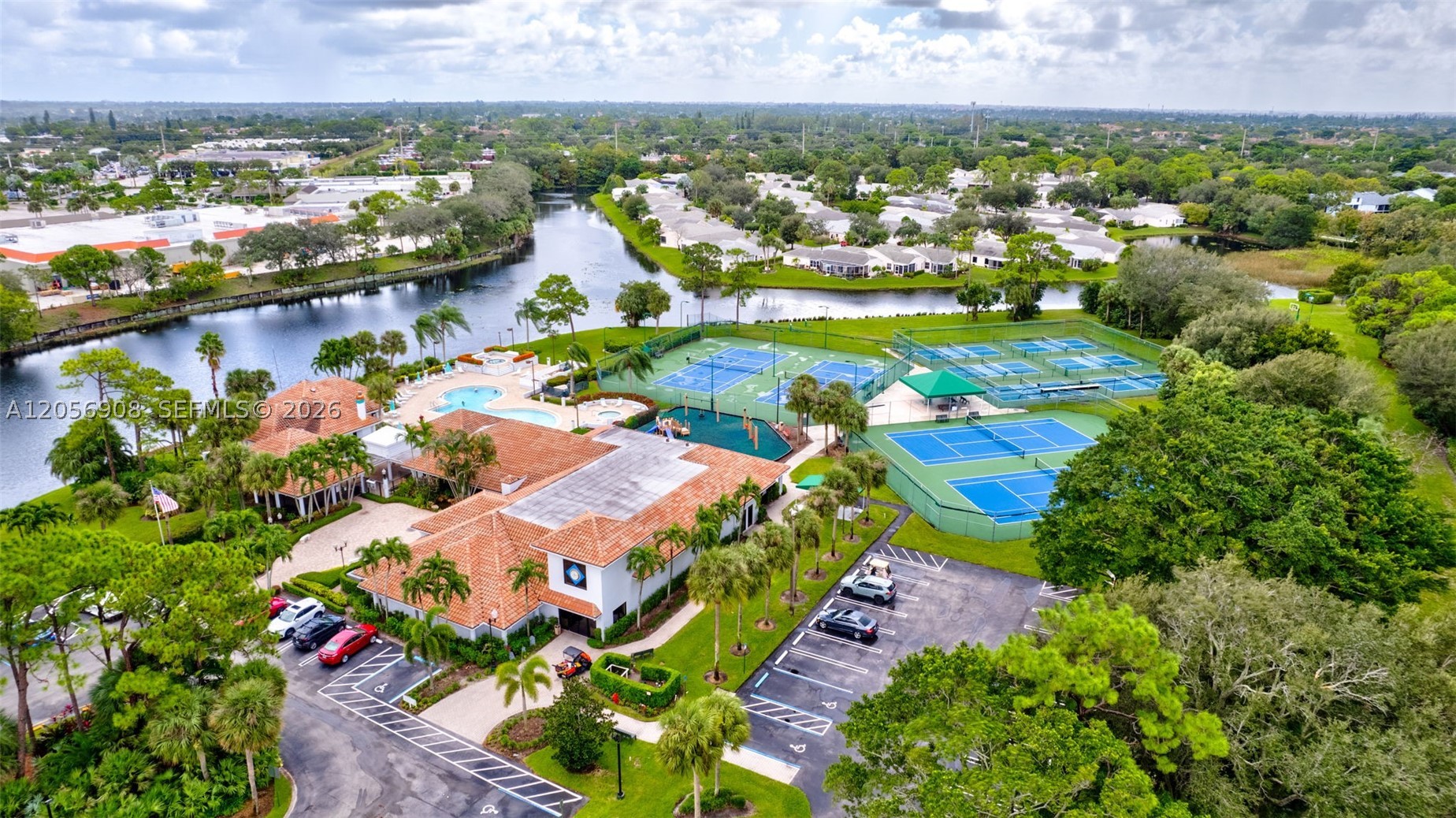 802 Landings Blvd, Green Acres FL 33413