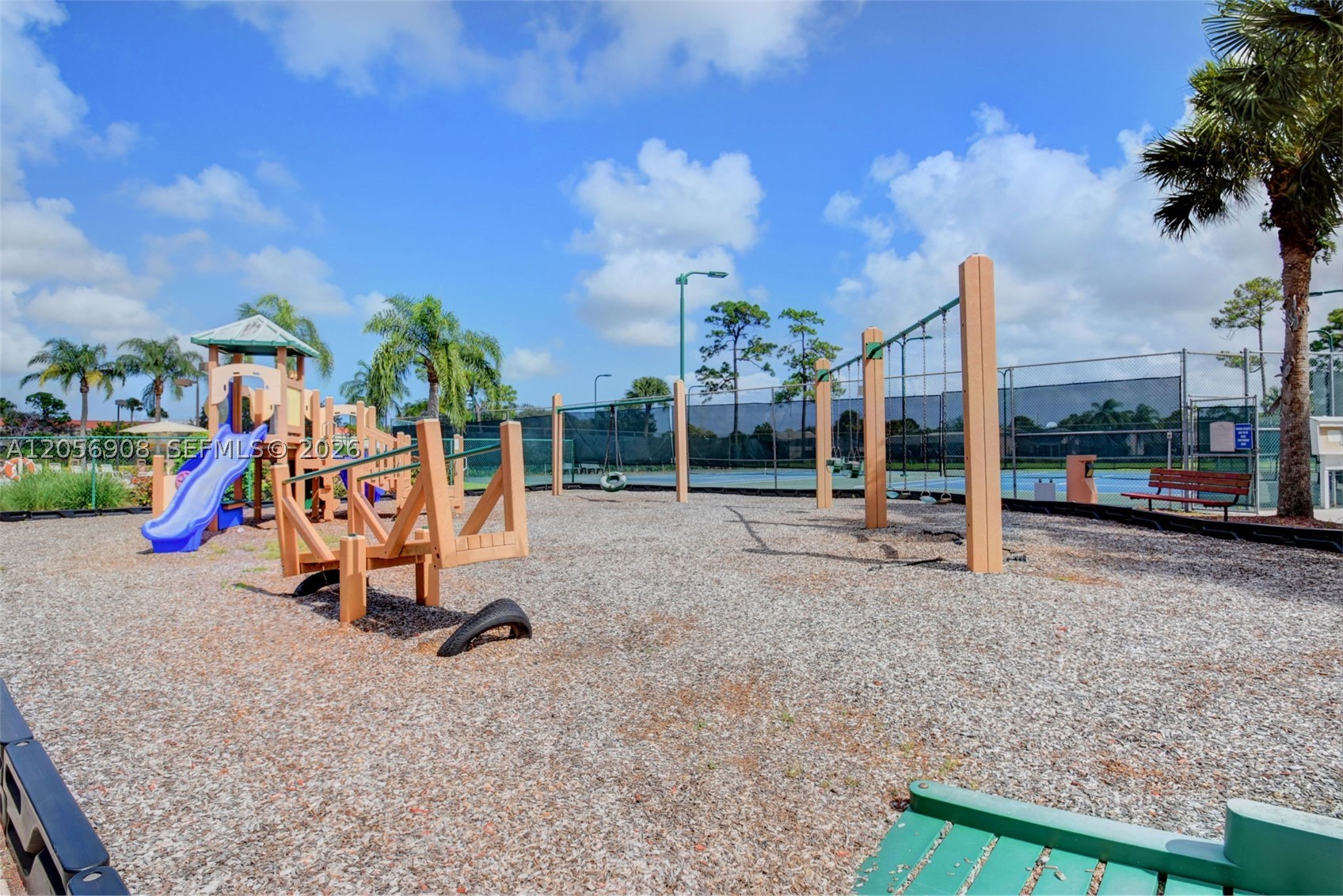 802 Landings Blvd, Green Acres FL 33413