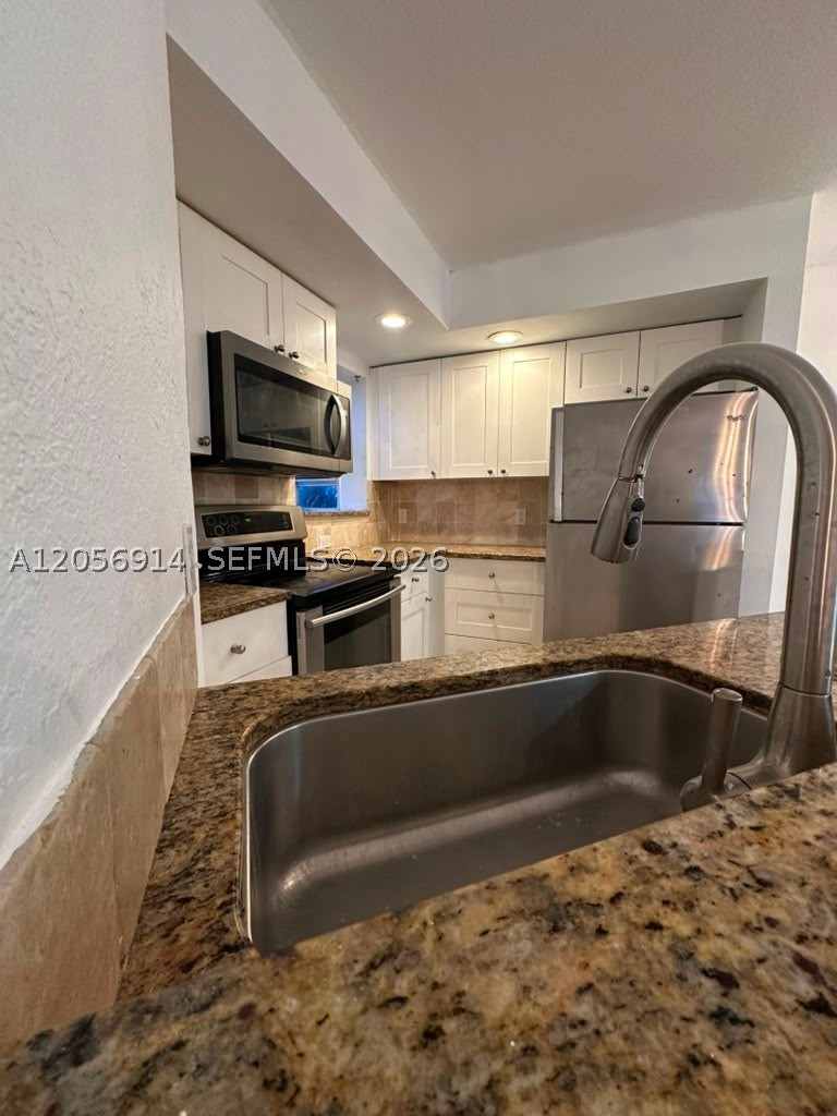 3330 N Pinewalk Dr N #1611, Margate FL 33063