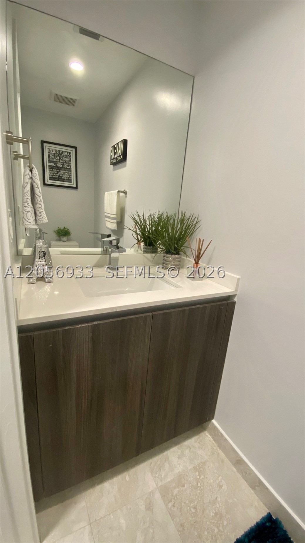488 NE 18th #4809, Miami FL 33132