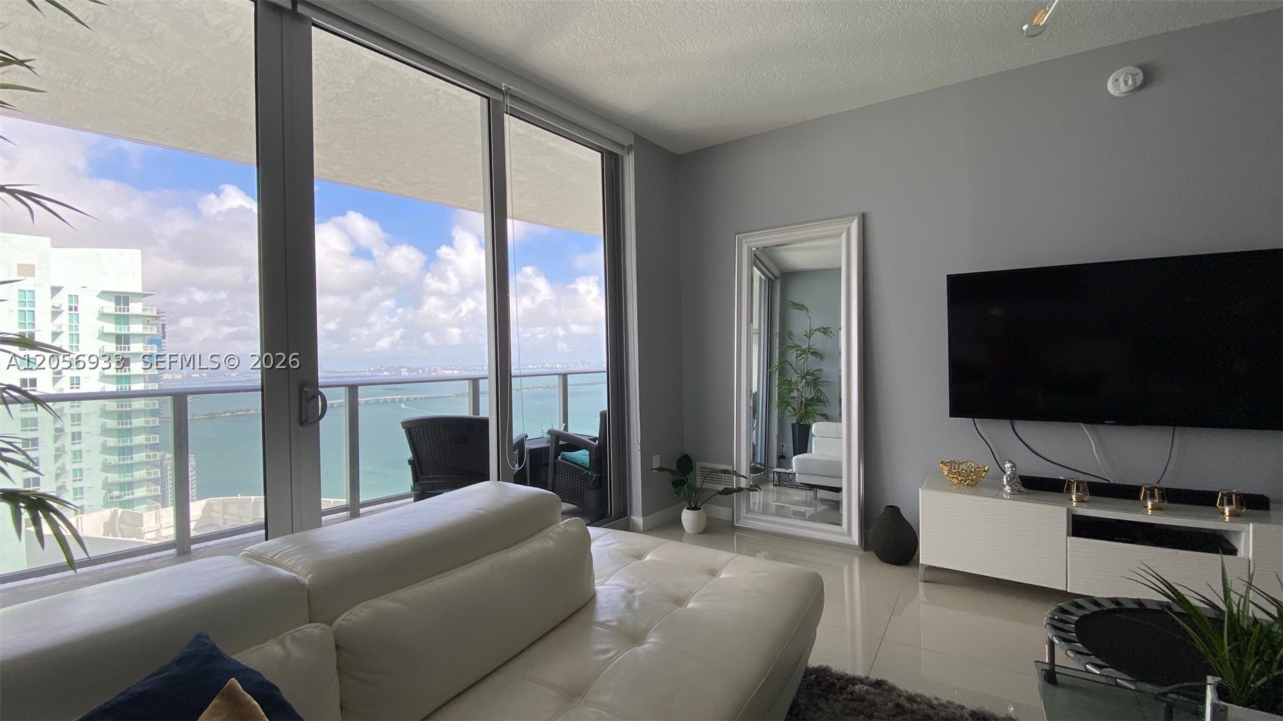 488 NE 18th #4809, Miami FL 33132