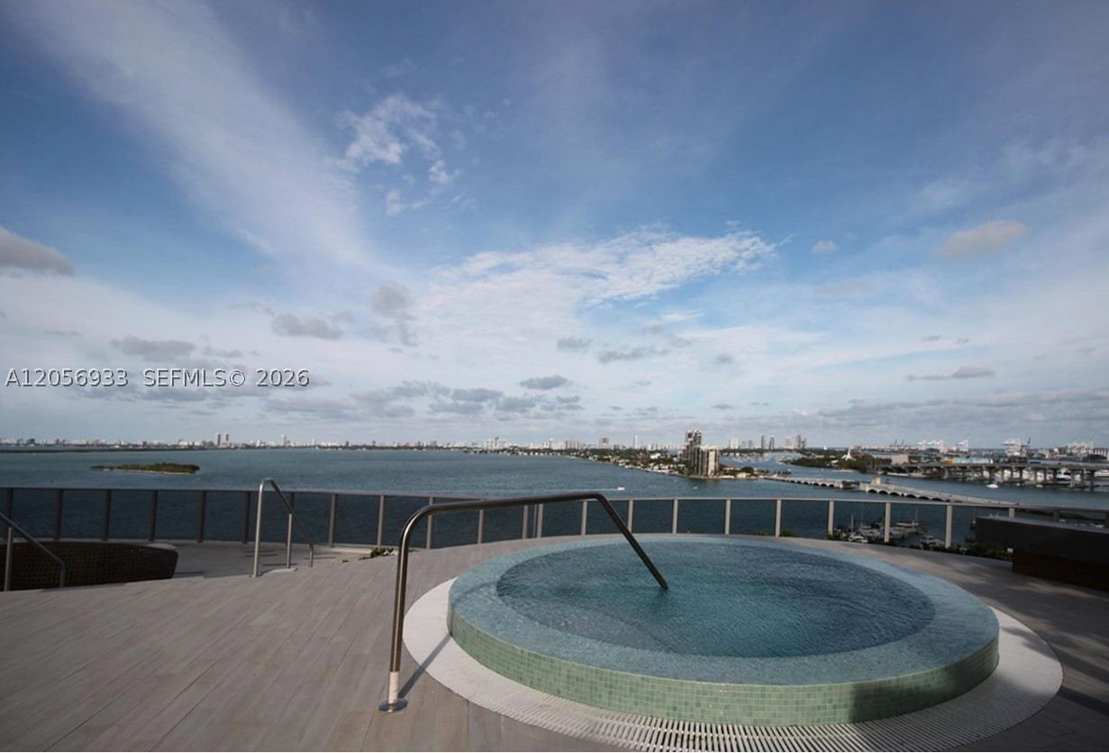 488 NE 18th #4809, Miami FL 33132