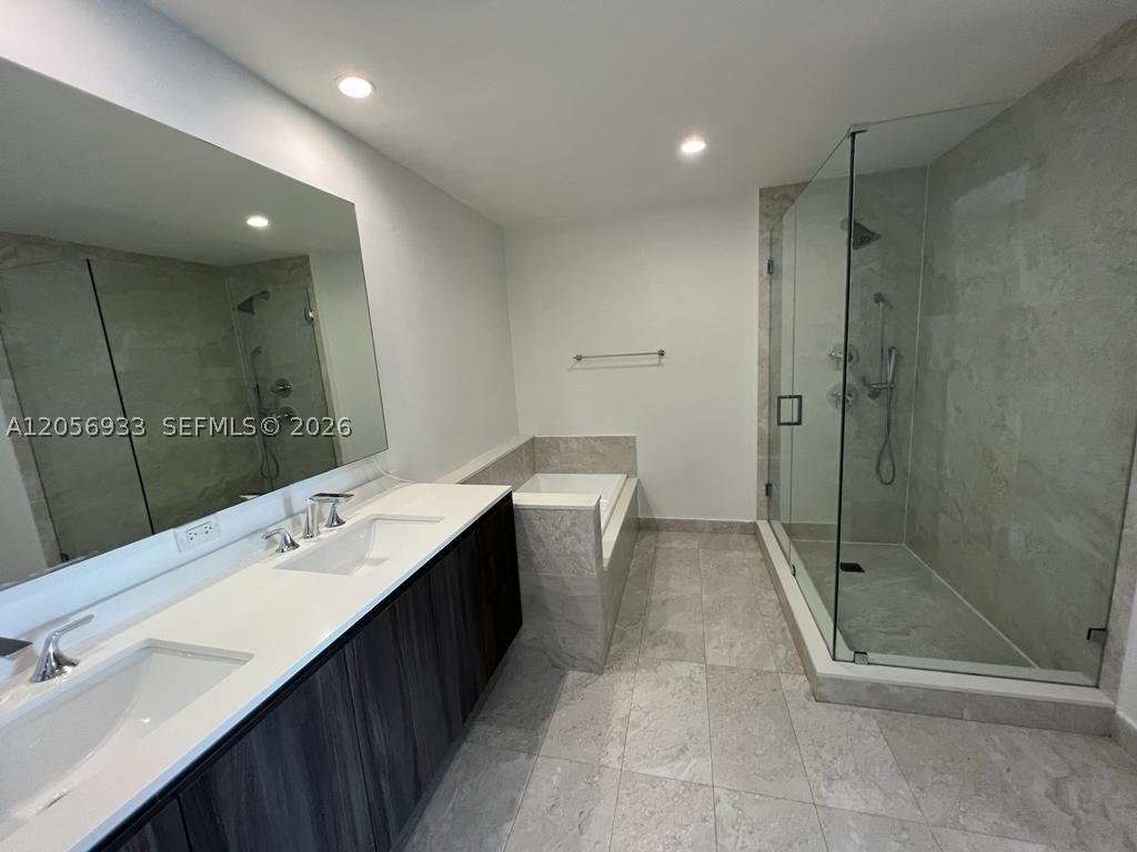 488 NE 18th #4809, Miami FL 33132