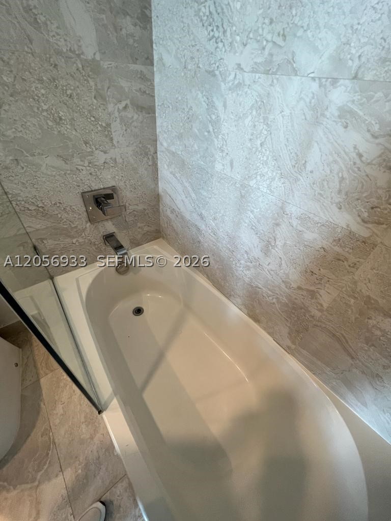 488 NE 18th #4809, Miami FL 33132