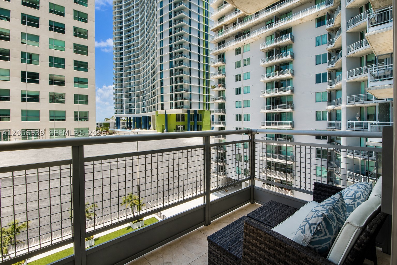690 SW 1st Ct #1528, Miami FL 33130