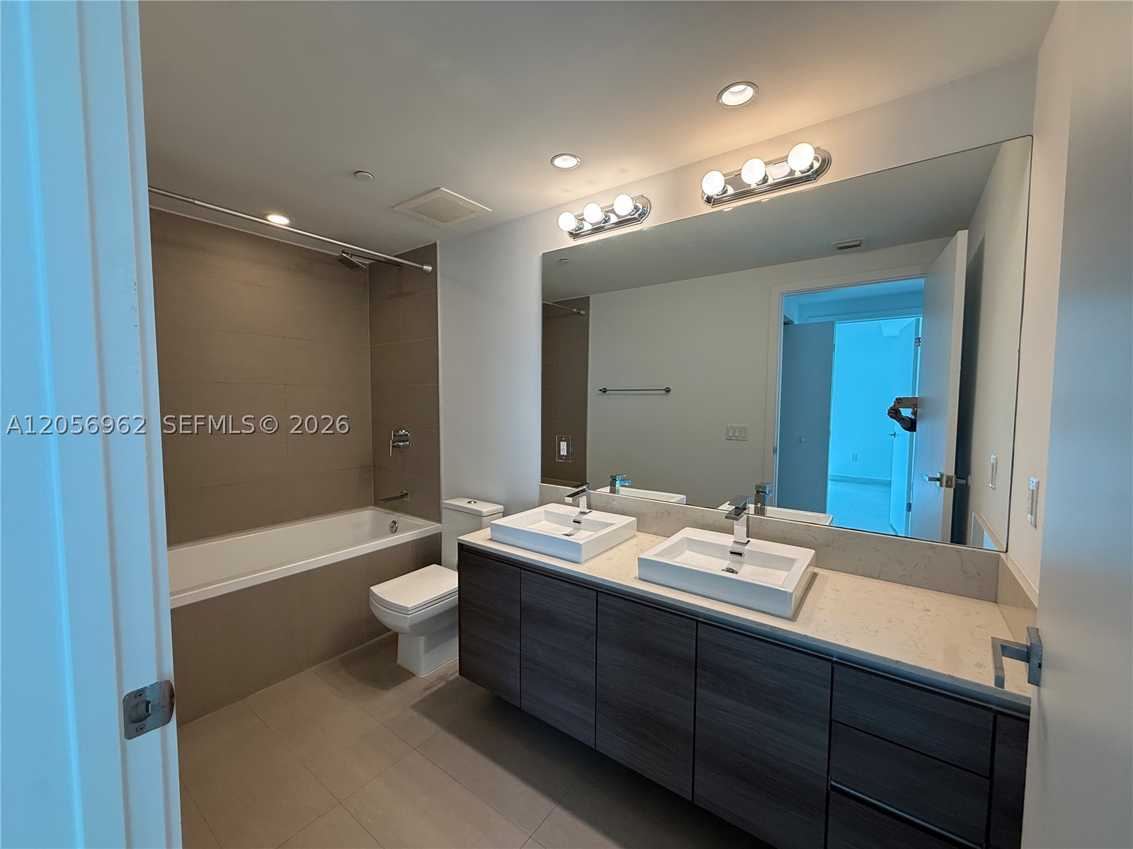 1080 Brickell Ave #3307, Miami FL 33131