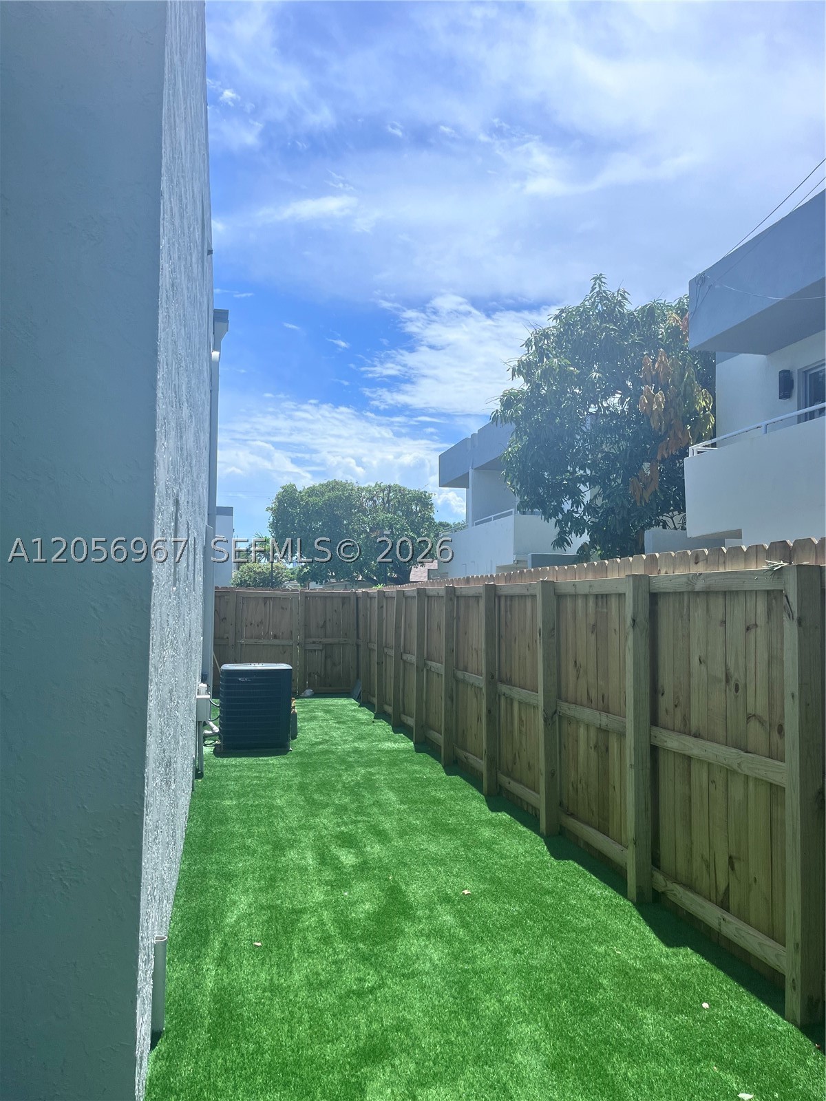 3607 SW 17th St #3607, Miami FL 33145