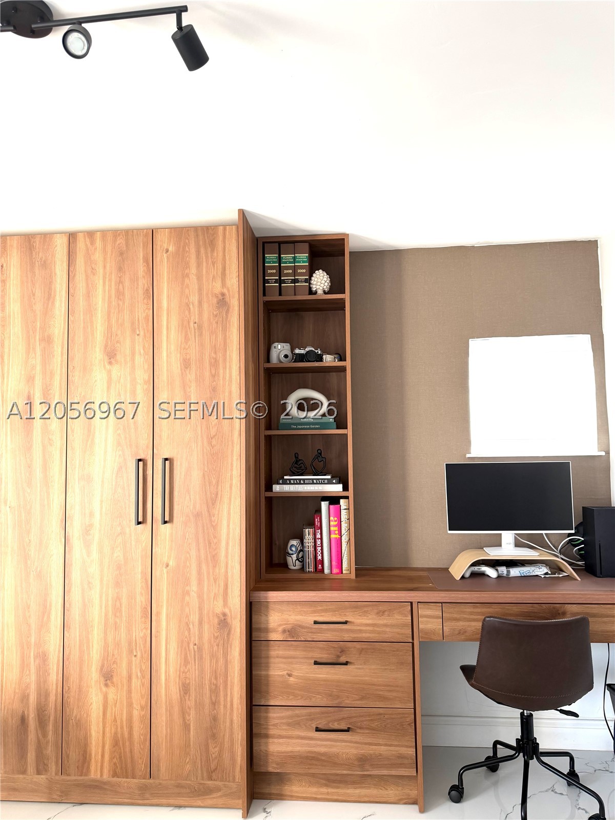 3607 SW 17th St #3607, Miami FL 33145