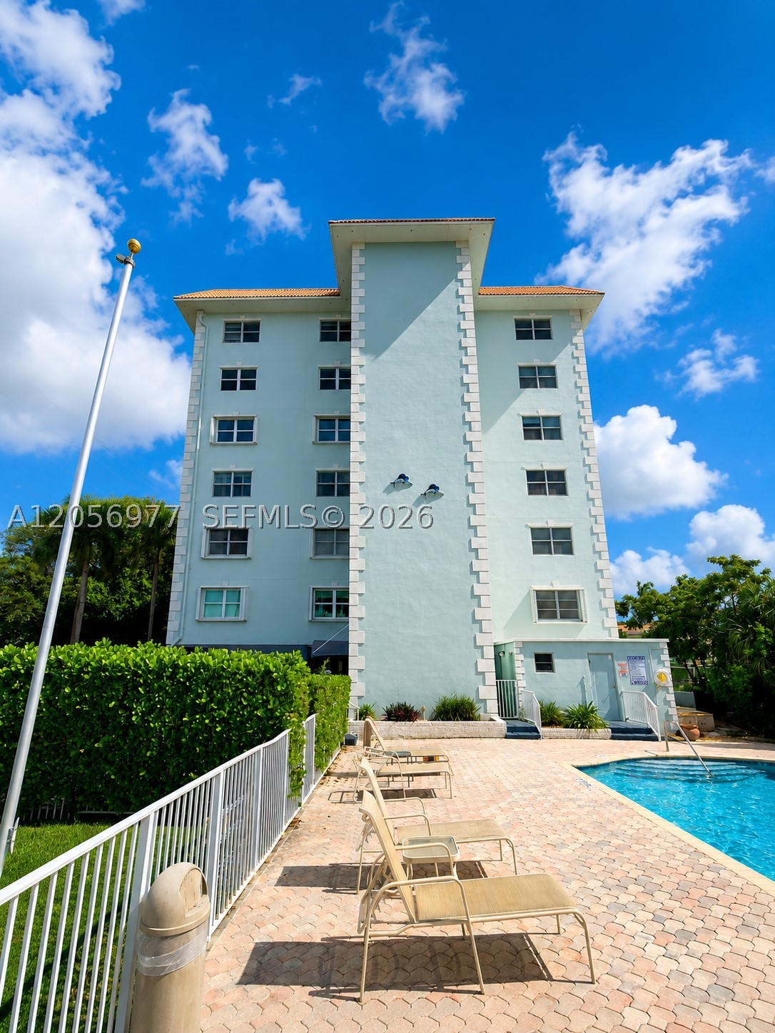 1881 Middle River Dr #604, Fort Lauderdale FL 33305