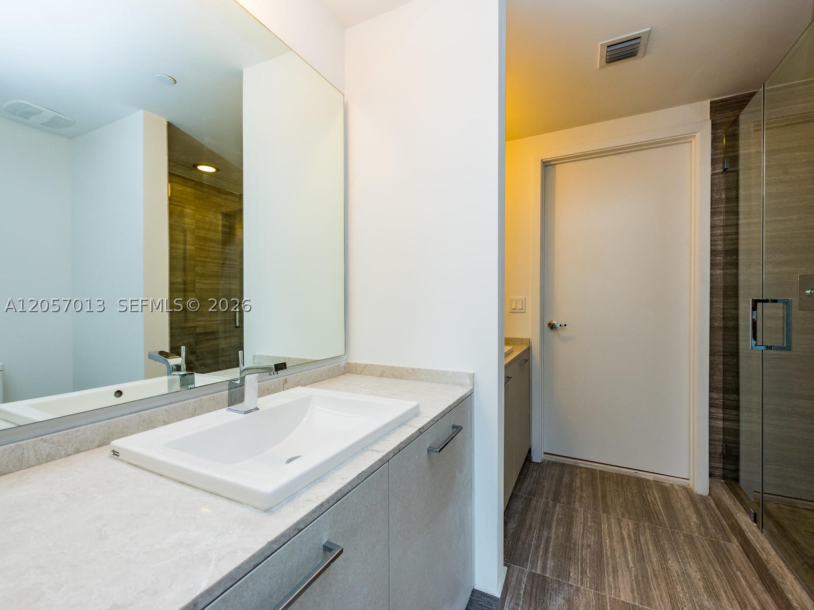 1010 Brickell Ave #3701, Miami FL 33131