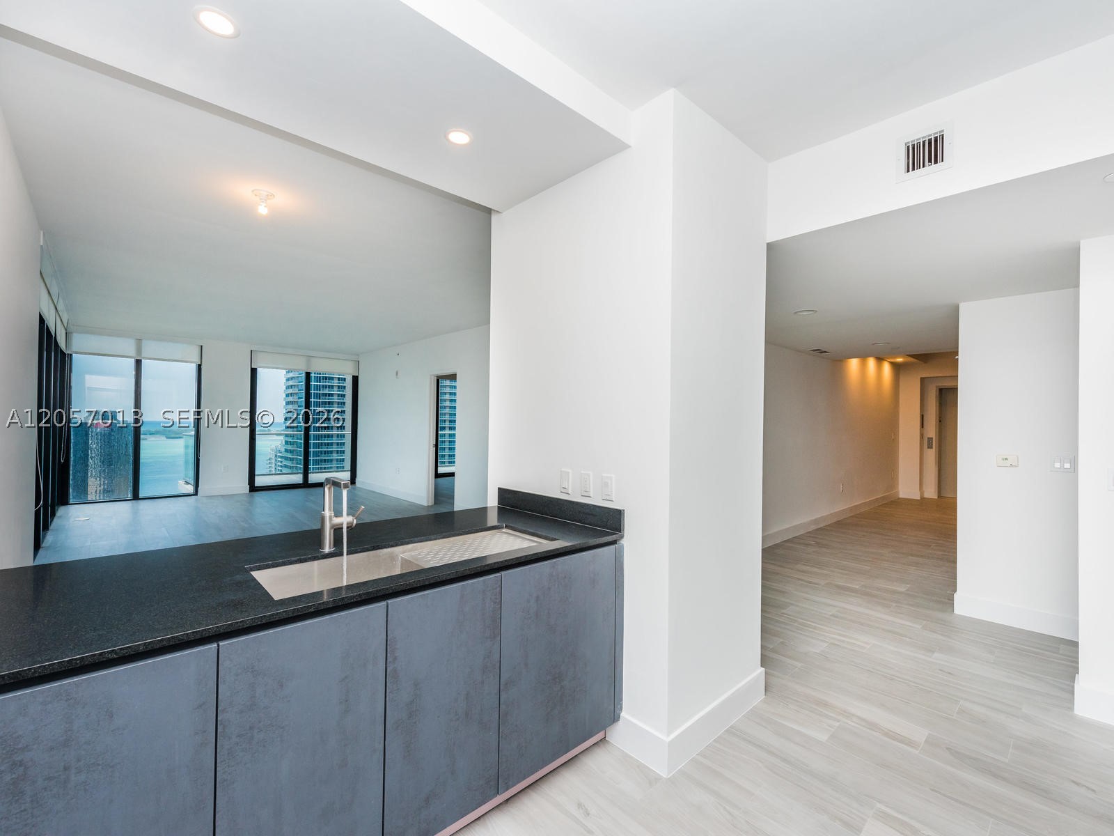 1010 Brickell Ave #3701, Miami FL 33131