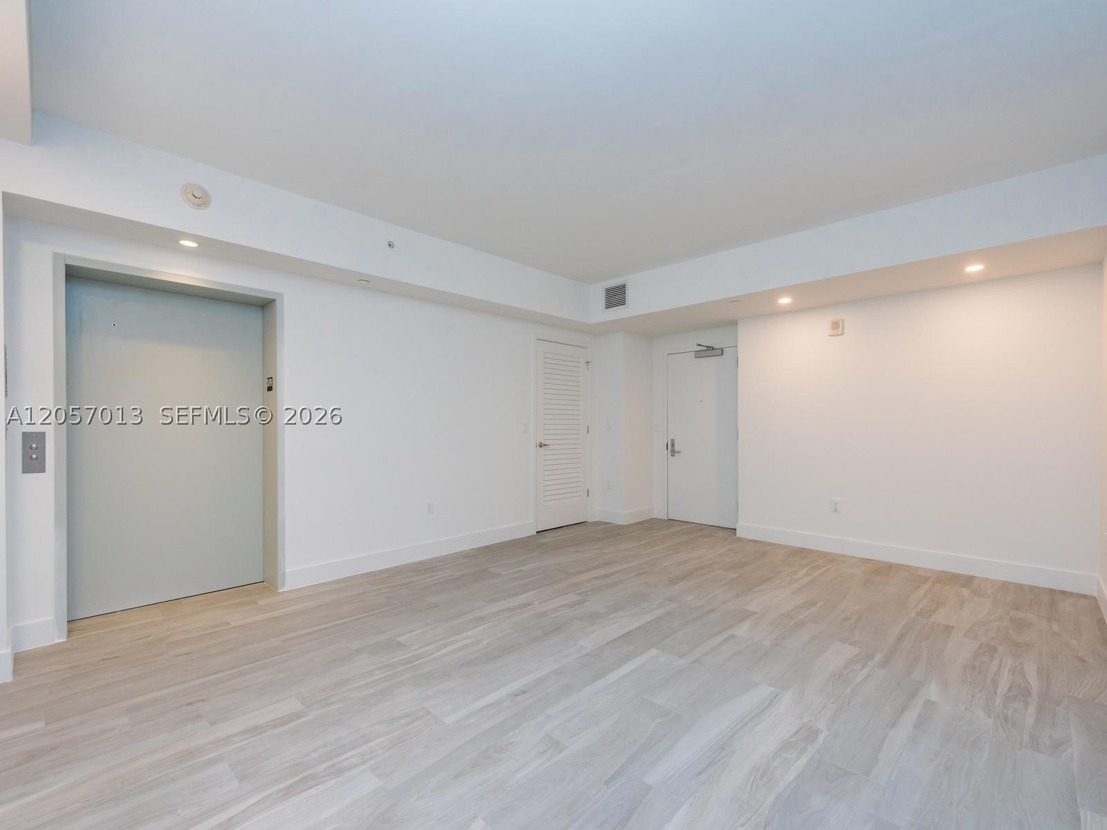 1010 Brickell Ave #3701, Miami FL 33131
