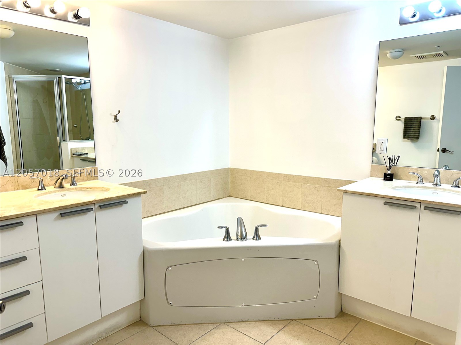 16699 Collins Ave #2309, Sunny Isles Beach FL 33160