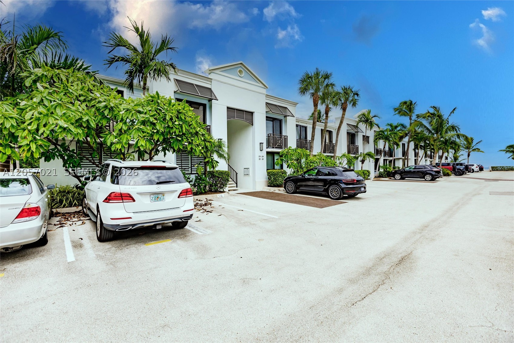 1586 S Ocean Ln #125, Fort Lauderdale FL 33316