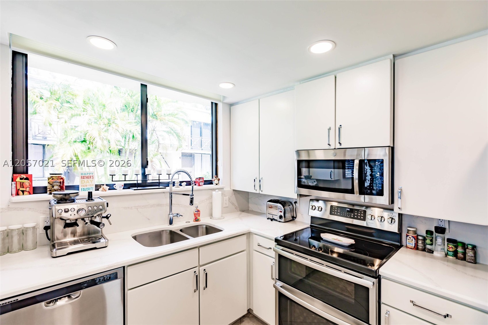 1586 S Ocean Ln #125, Fort Lauderdale FL 33316