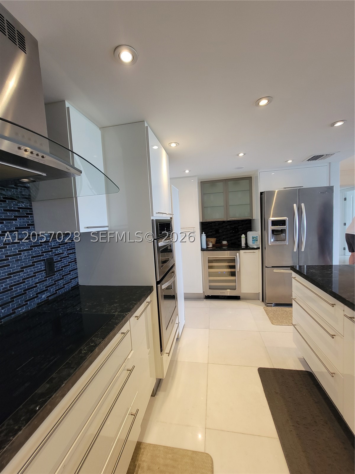 199 Ocean Lane Dr #1206, Key Biscayne FL 33149