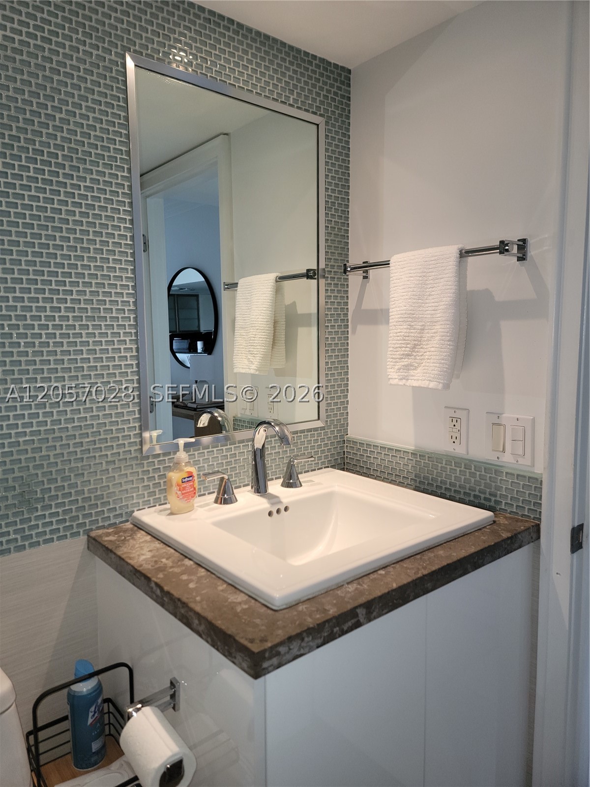 199 Ocean Lane Dr #1206, Key Biscayne FL 33149