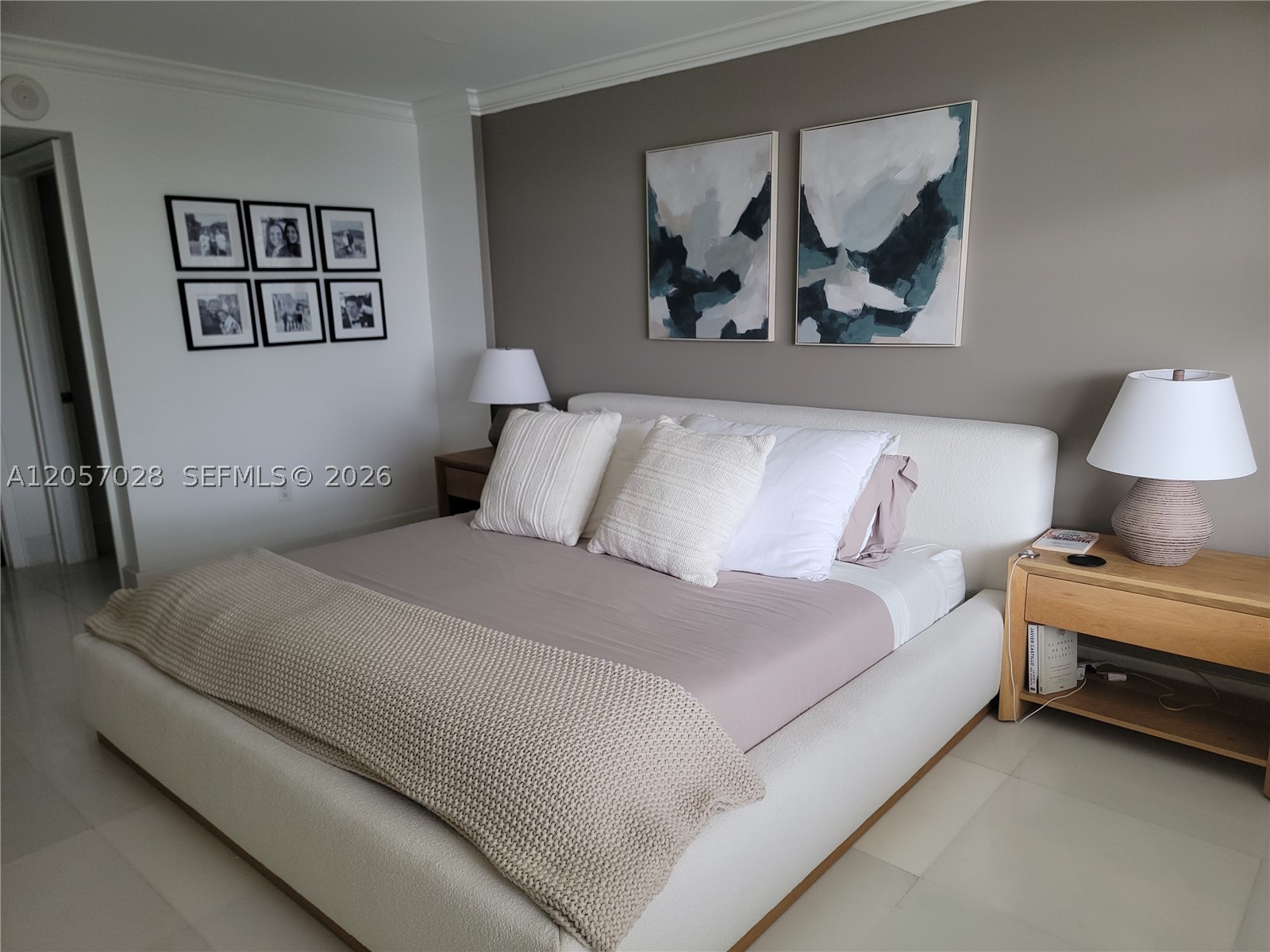 199 Ocean Lane Dr #1206, Key Biscayne FL 33149
