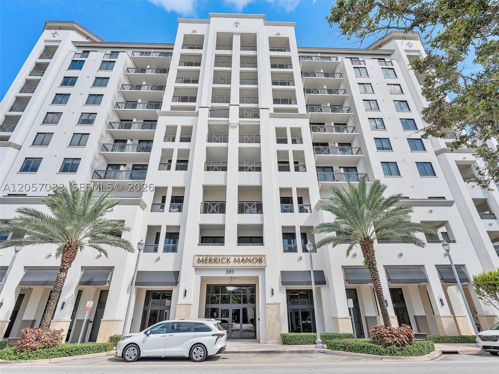 301 Altara Ave #520, Coral Gables FL 33146