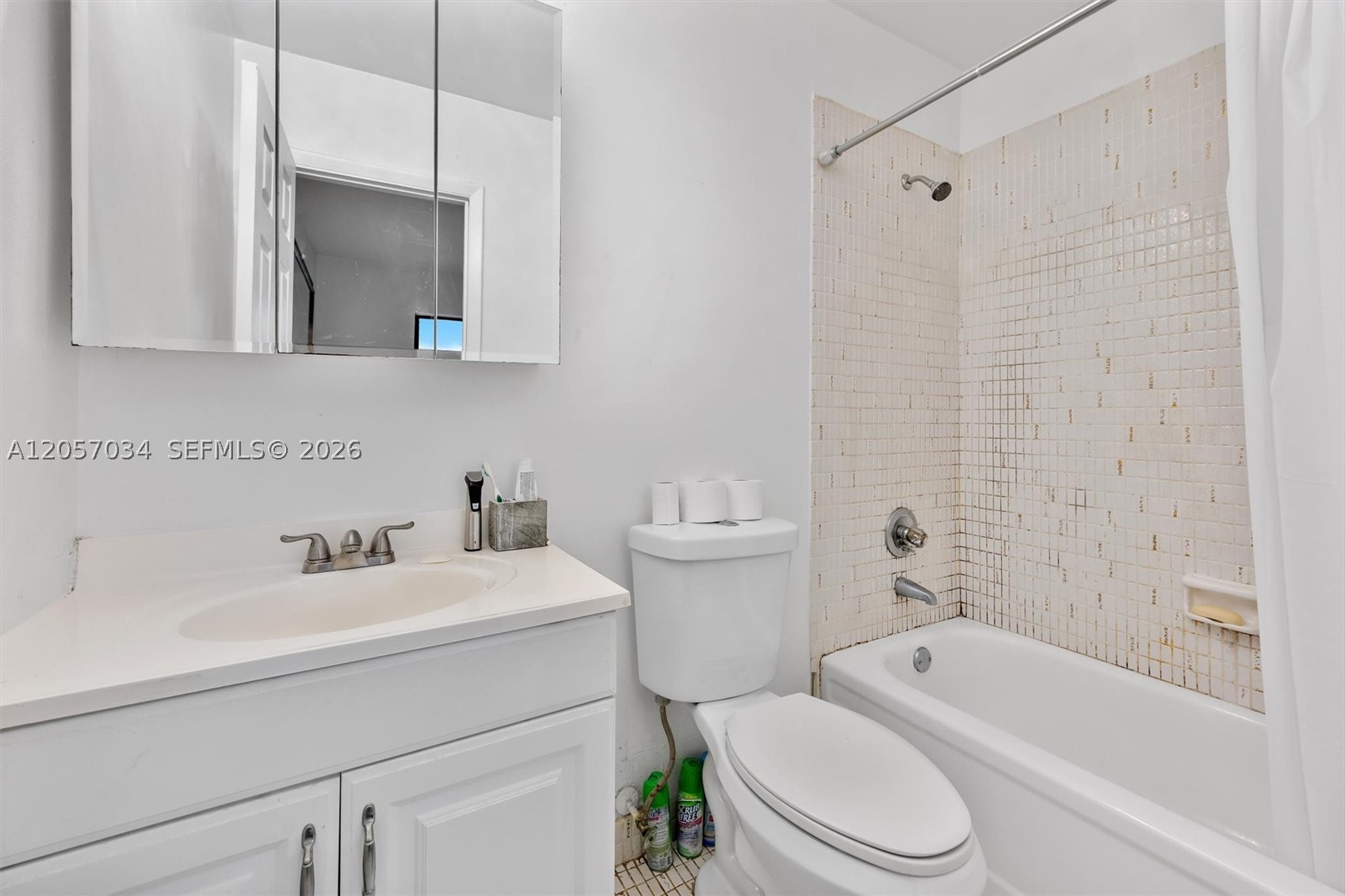 5555 Ludlam Rd #41, South Miami FL 33155