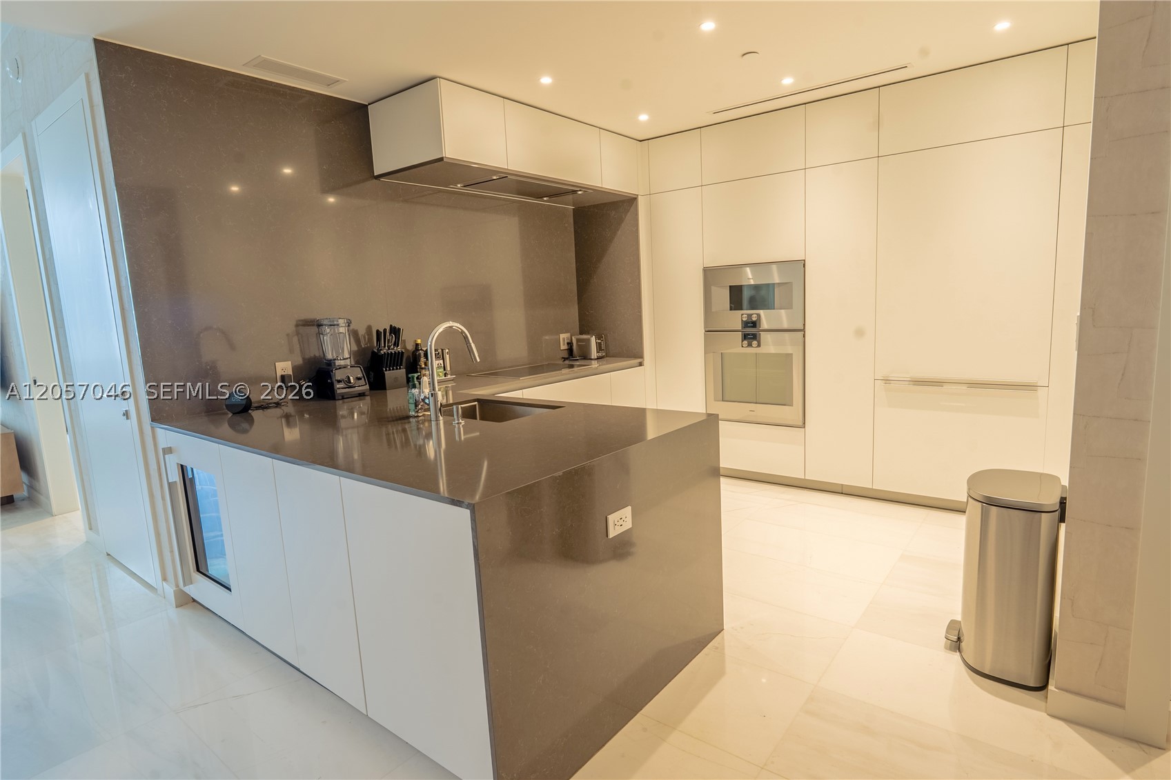 300 Biscayne Boulevard Way #3109W, Miami FL 33131