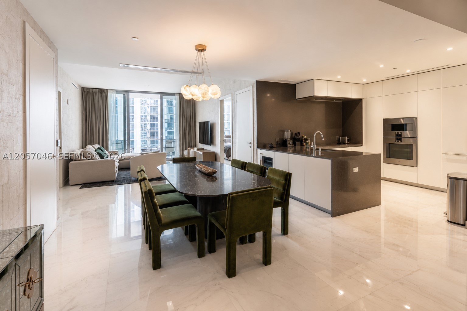 300 Biscayne Boulevard Way #3109W, Miami FL 33131