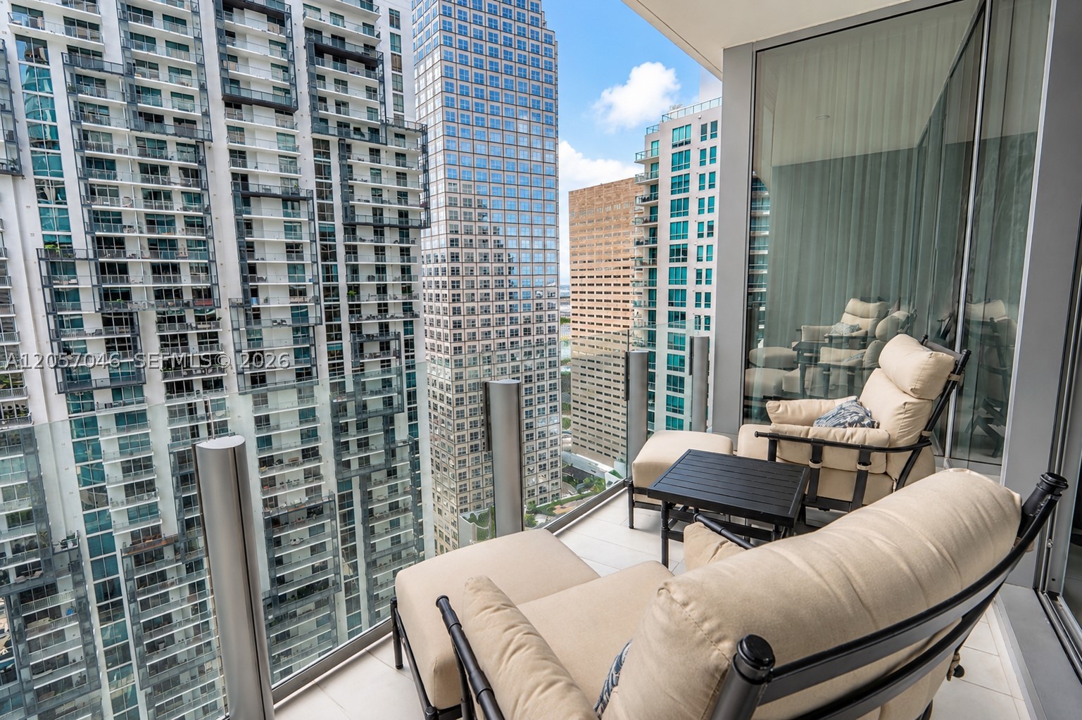 300 Biscayne Boulevard Way #3109W, Miami FL 33131