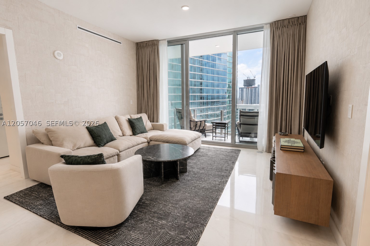 300 Biscayne Boulevard Way #3109W, Miami FL 33131