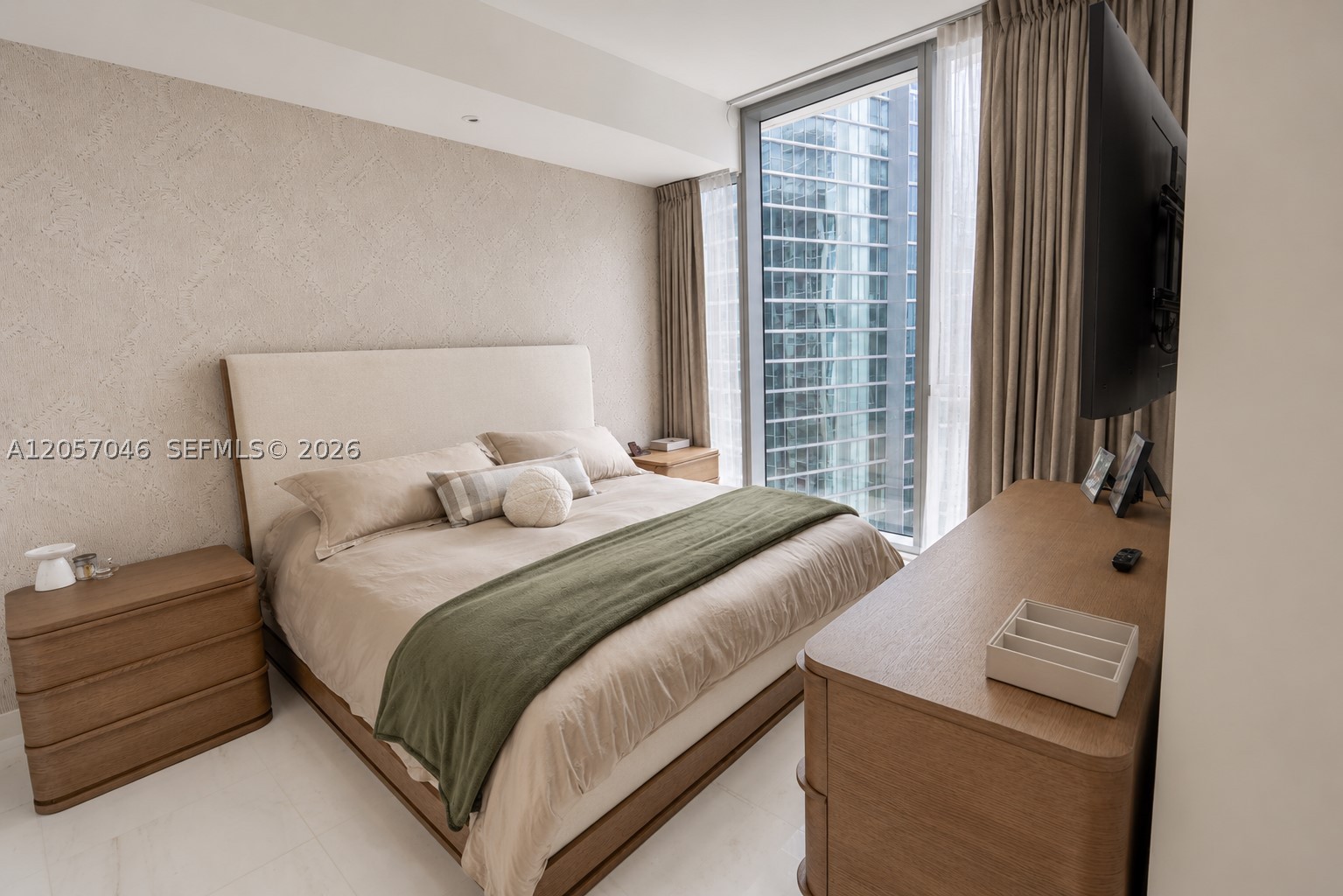 300 Biscayne Boulevard Way #3109W, Miami FL 33131