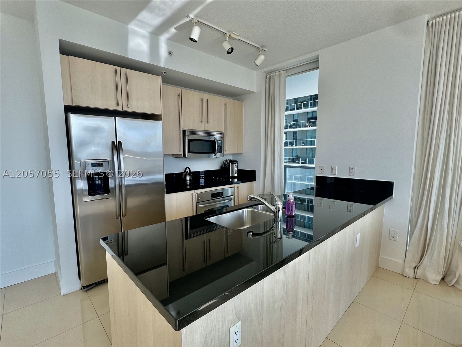 1111 SW 1st Ave #1914, Miami FL 33130