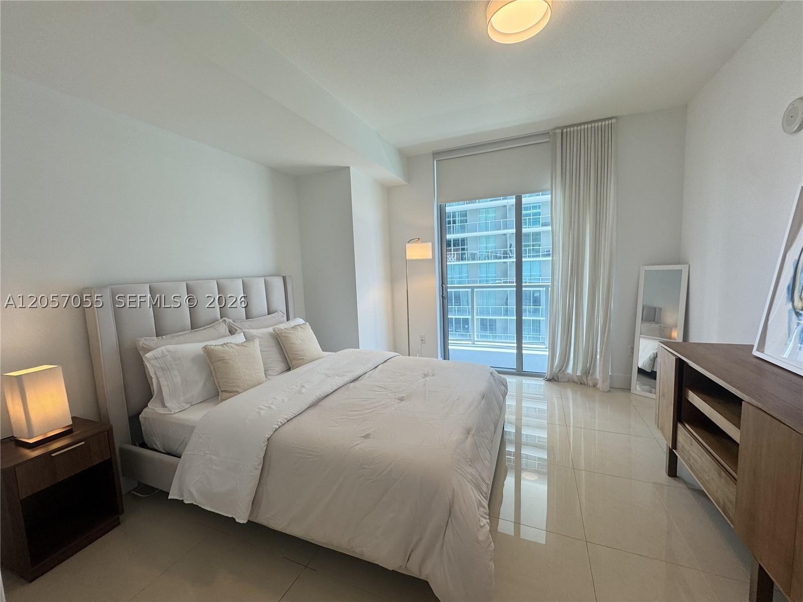 1111 SW 1st Ave #1914, Miami FL 33130