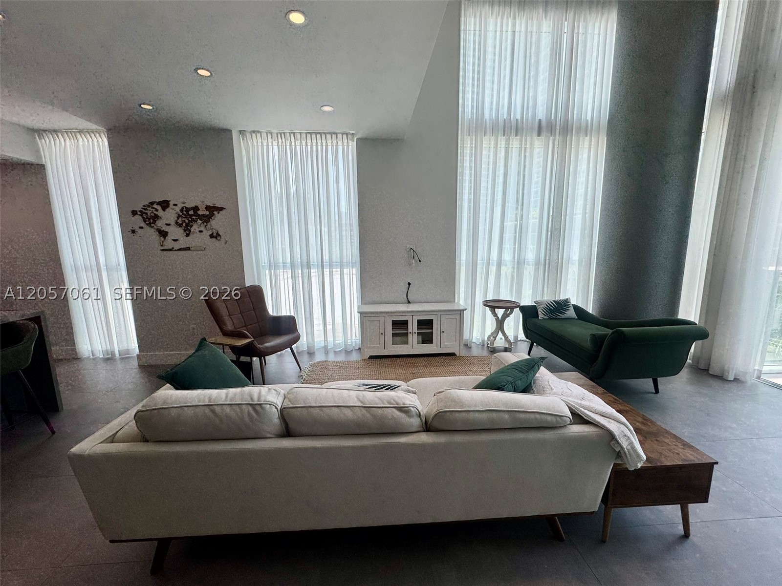 1080 Brickell Ave #713, Miami FL 33131