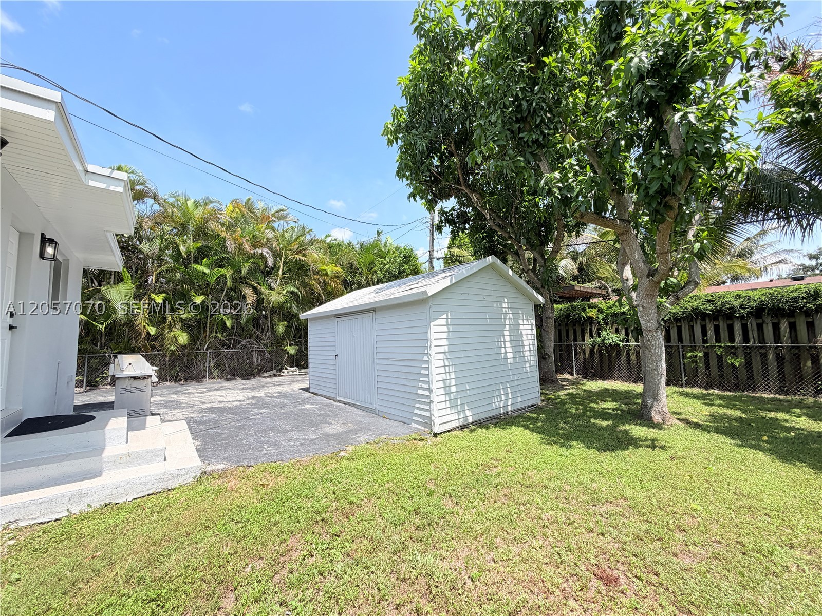 8321 SW 46th St, Miami FL 33155