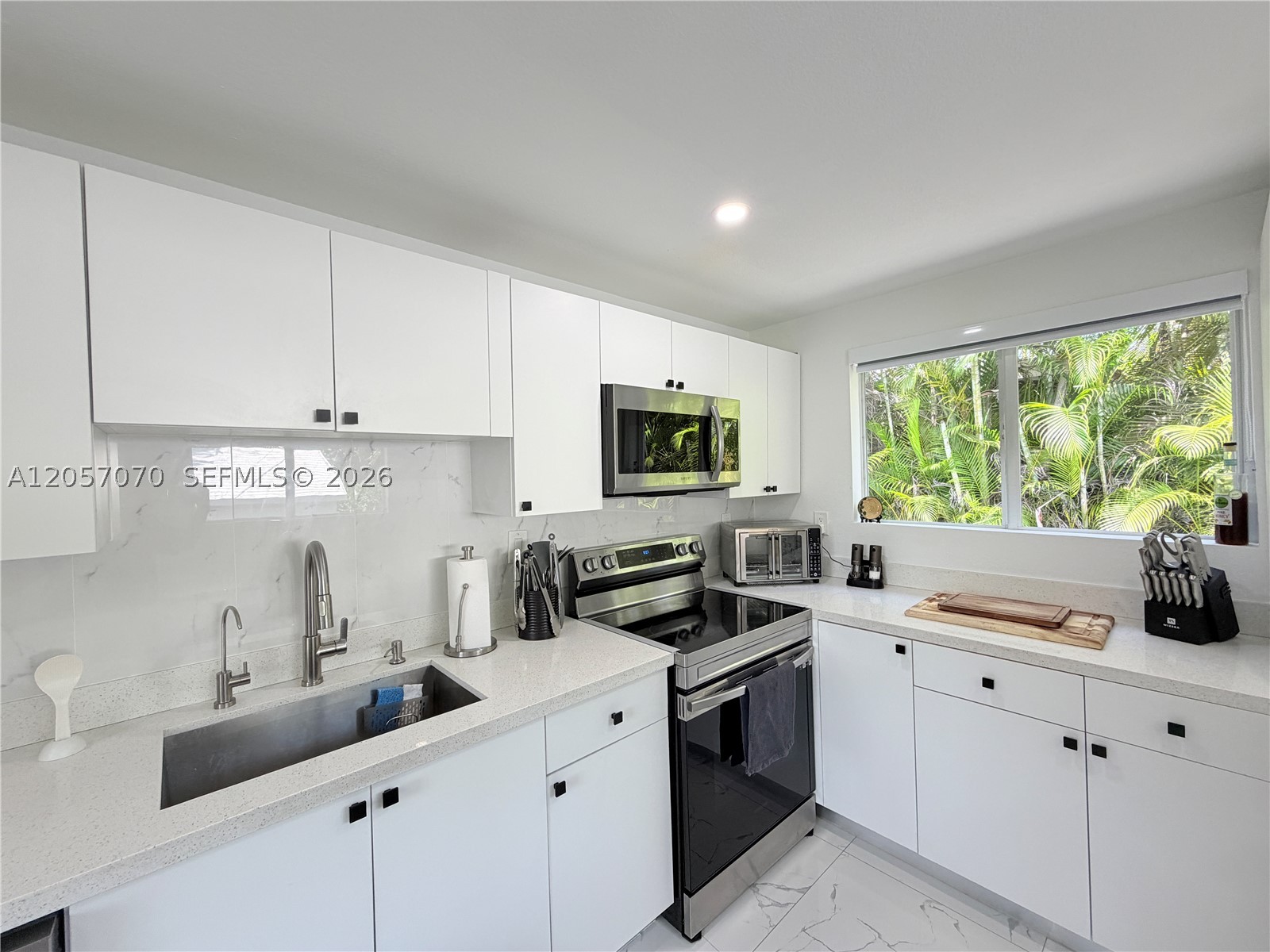 8321 SW 46th St, Miami FL 33155