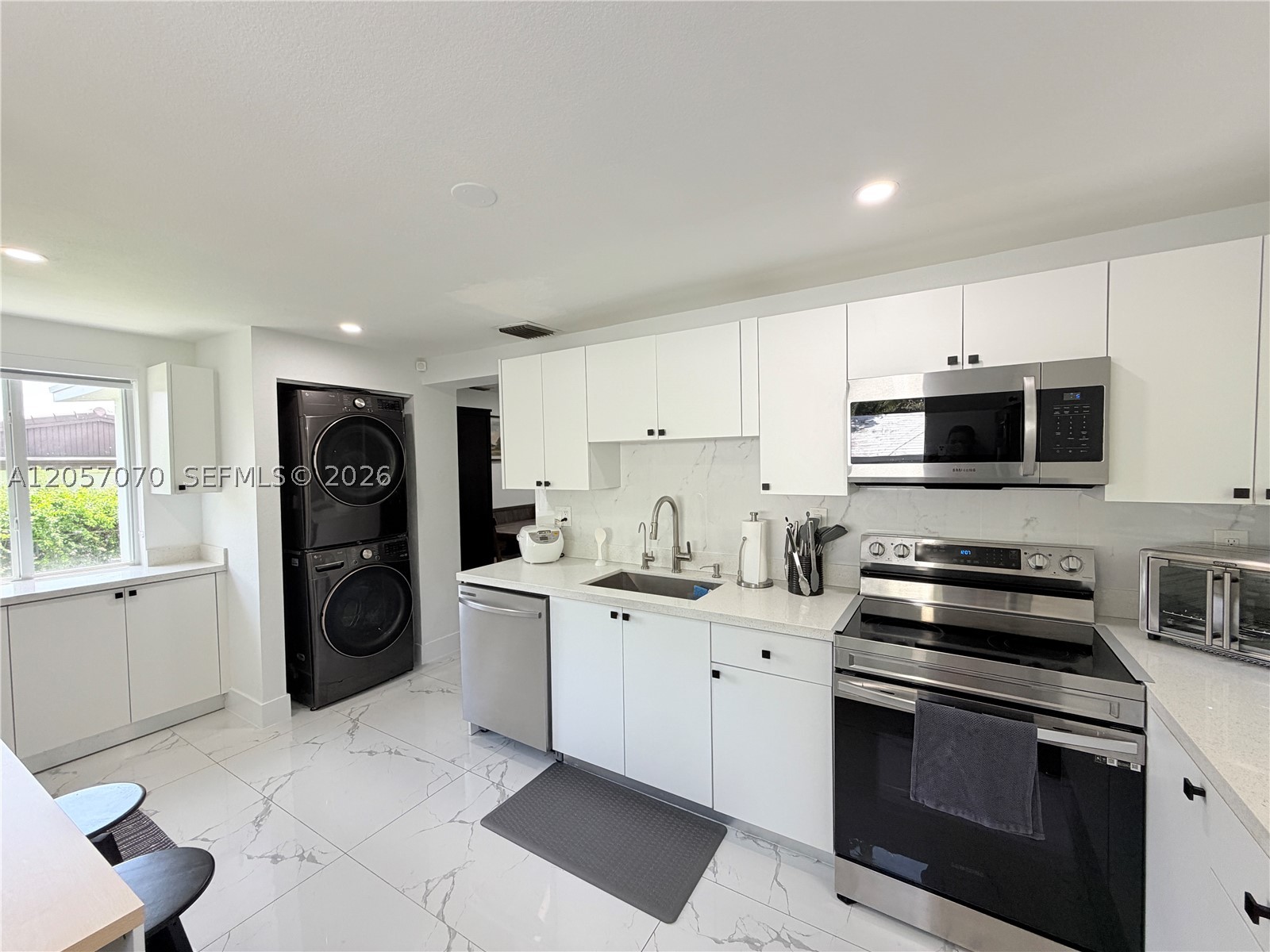 8321 SW 46th St, Miami FL 33155